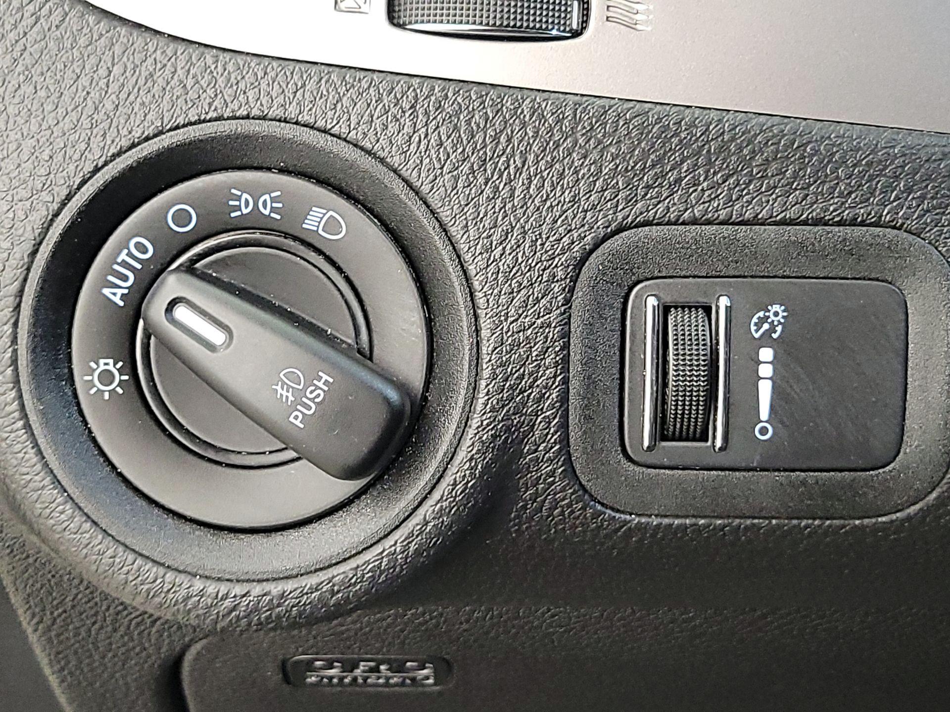 Thumbnail: 2020 Dodge Journey - 13