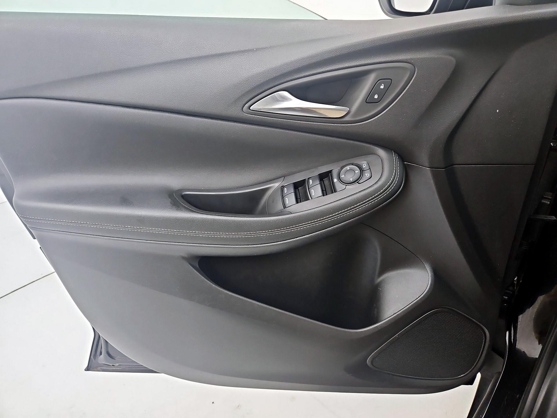 Thumbnail: 2022 Buick Encore GX - 12