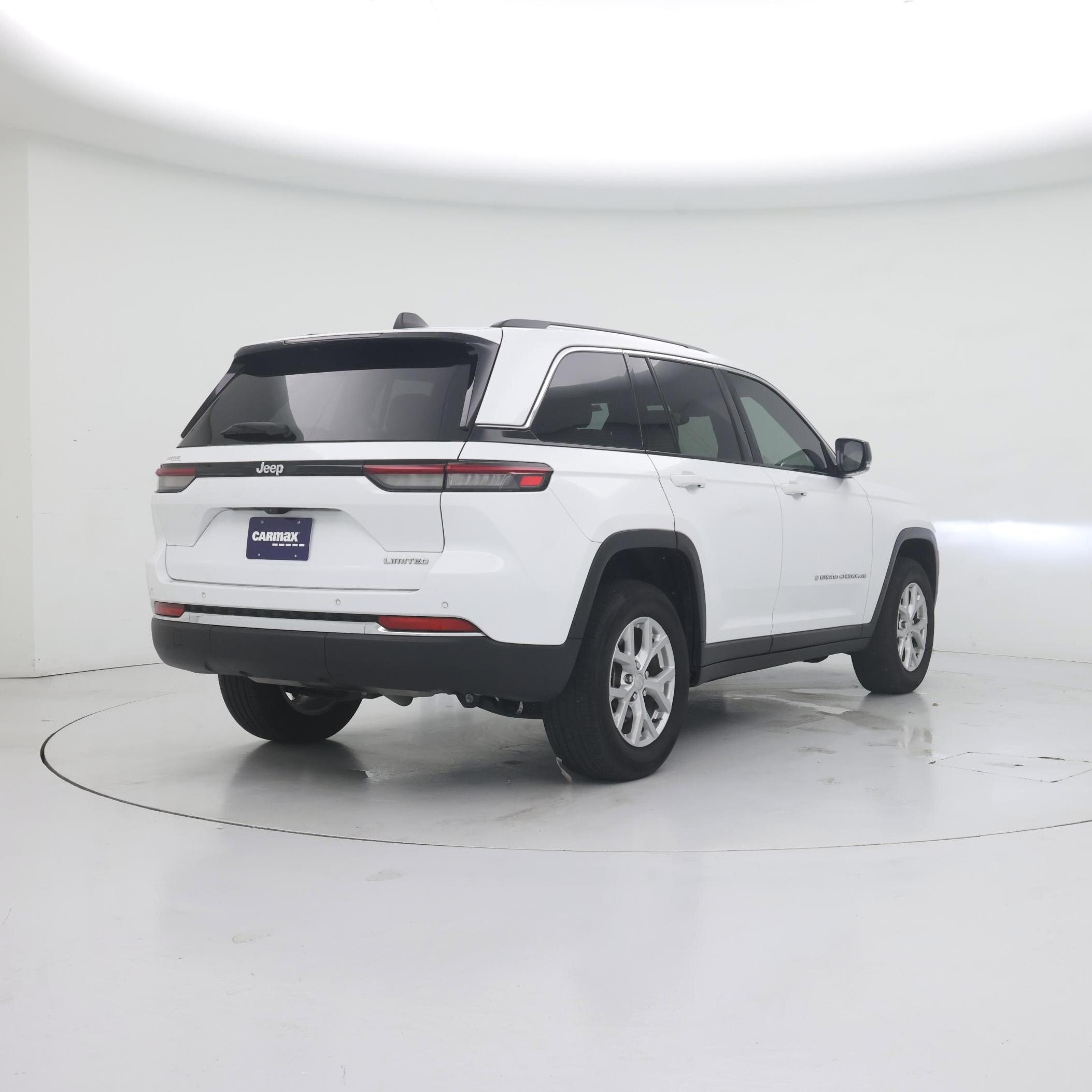 Thumbnail: 2023 Jeep Grand Cherokee - 8