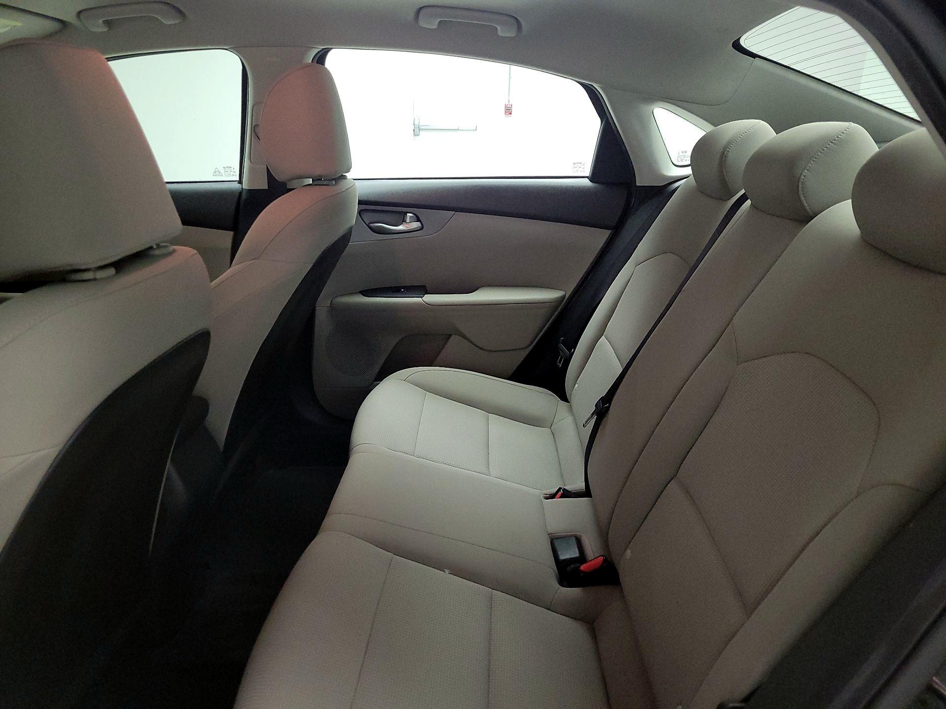 Thumbnail: 2021 Kia Forte - 19