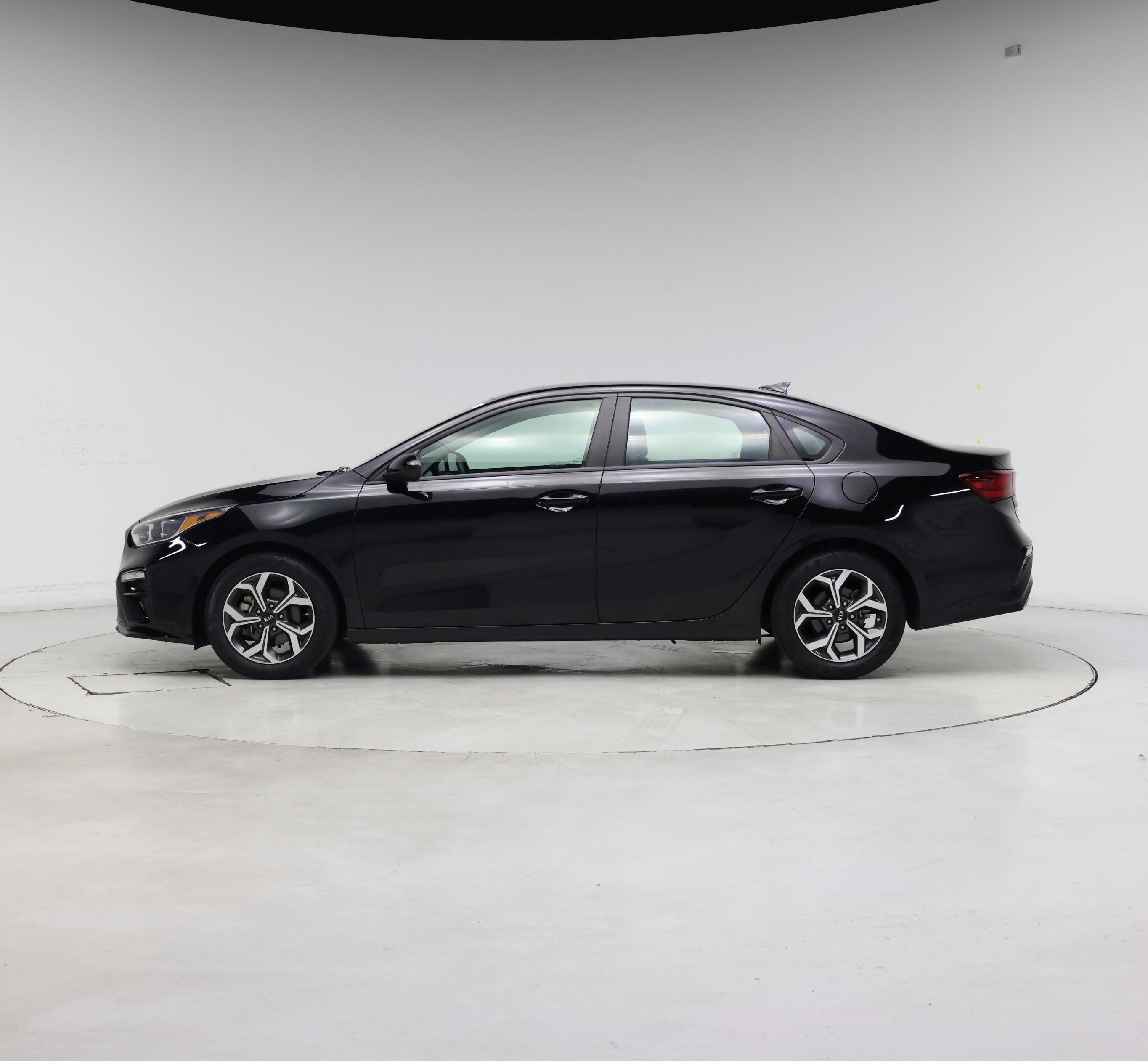 Thumbnail: 2021 Kia Forte - 3