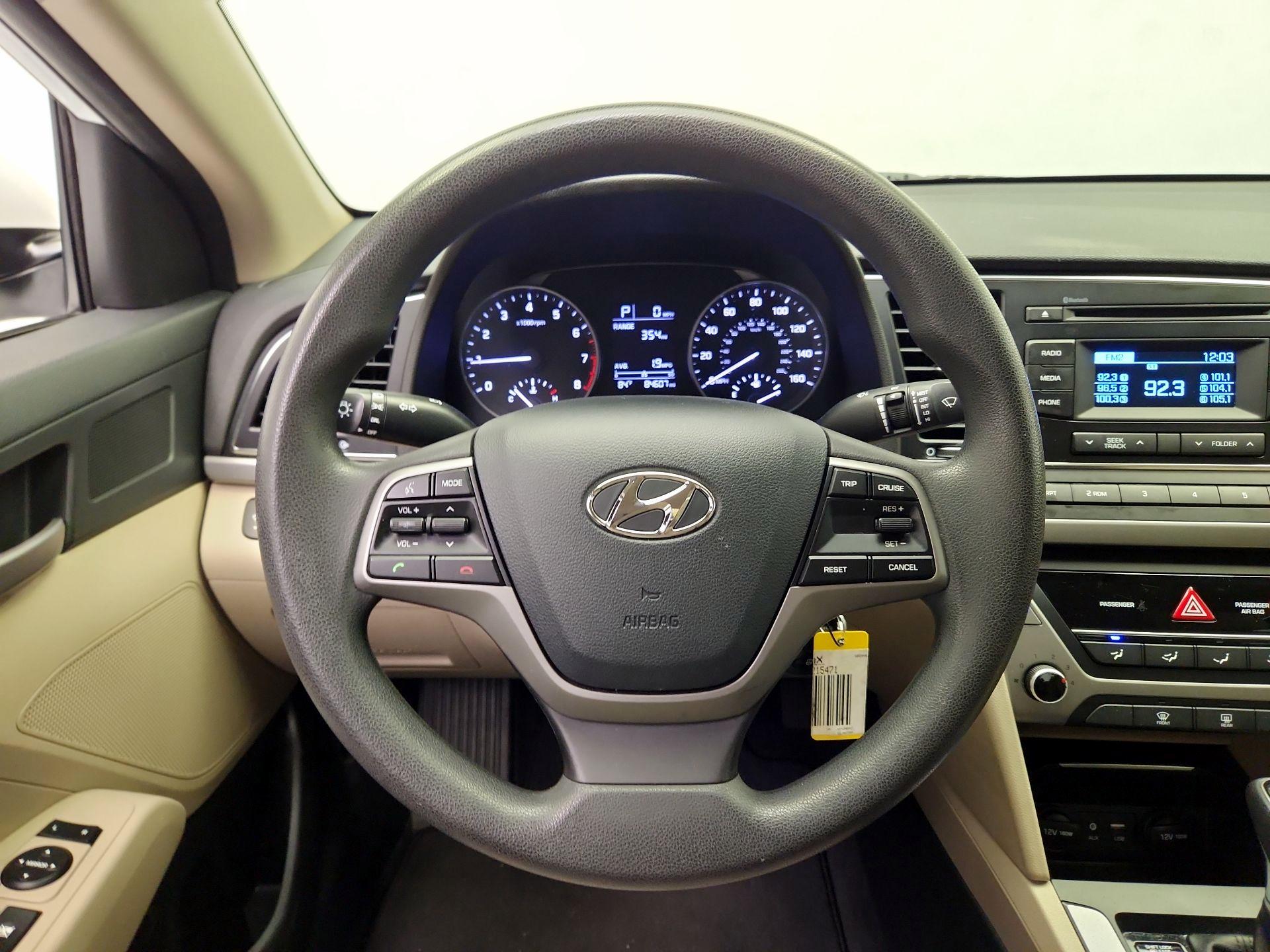 Thumbnail: 2018 Hyundai Elantra - 10