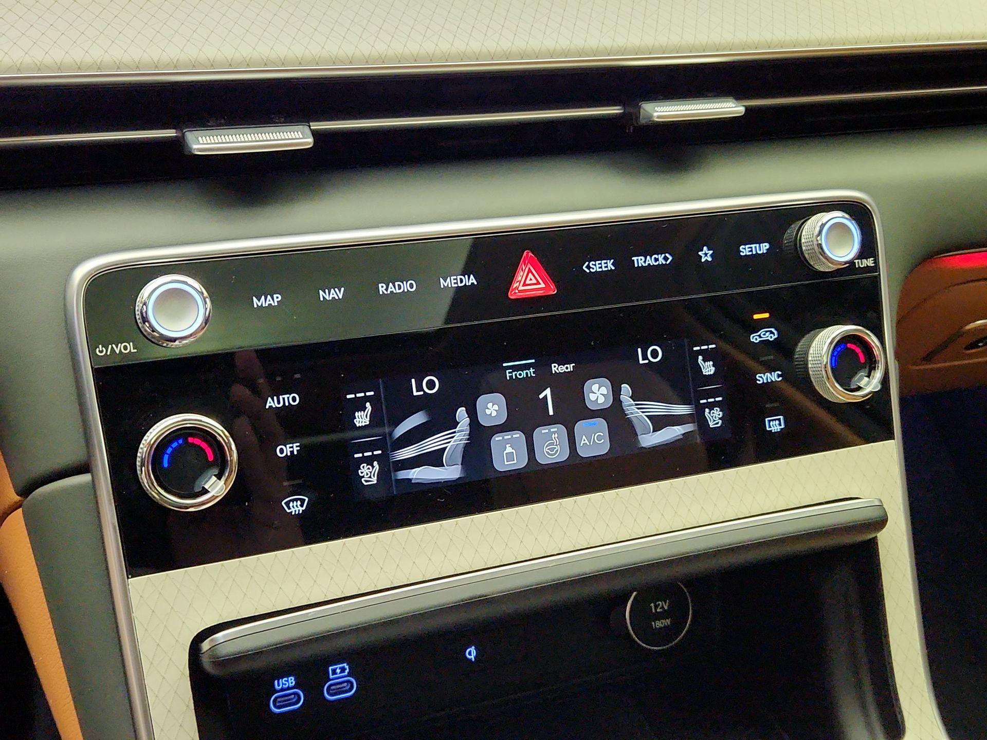 Thumbnail: 2025 Genesis GV80 - 17