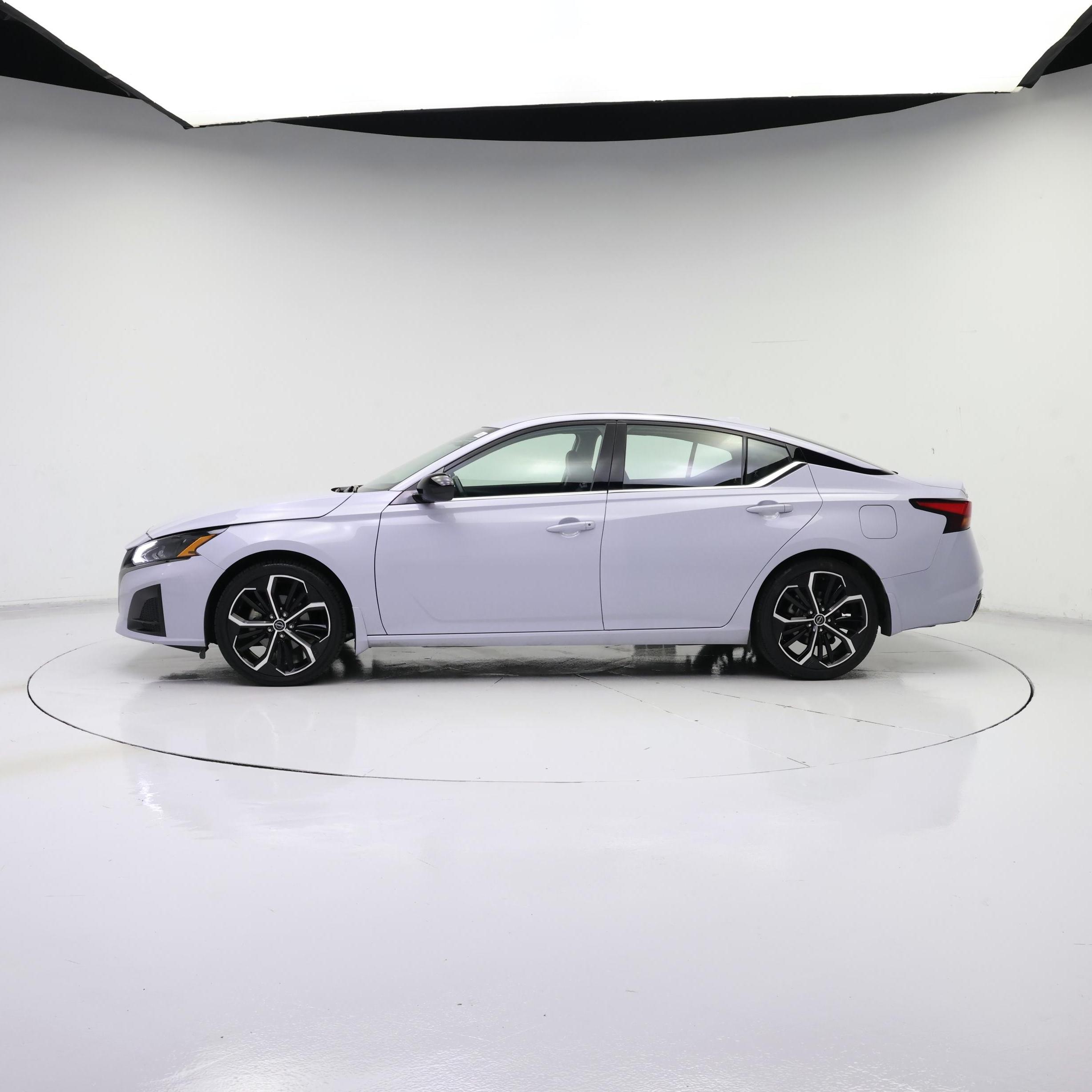 Thumbnail: 2025 Nissan Altima - 3