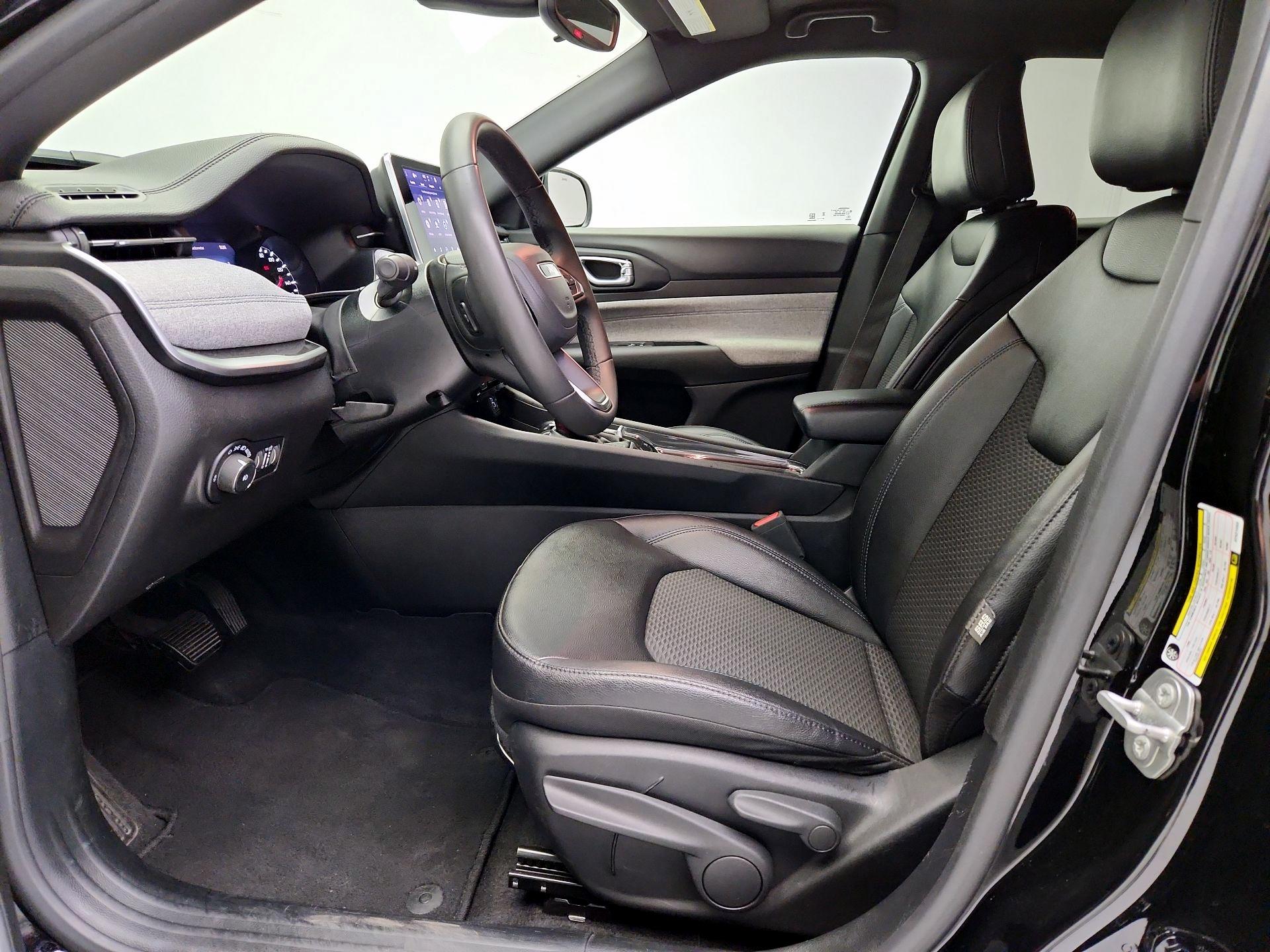 Thumbnail: 2025 Jeep Compass - 11