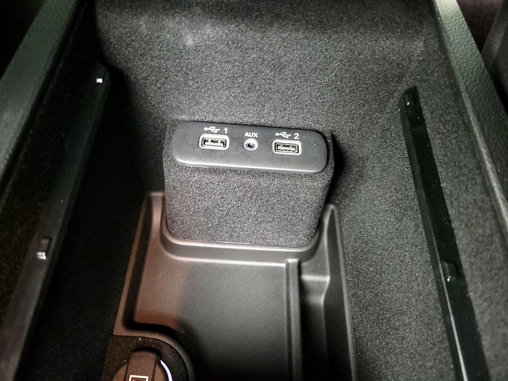 Thumbnail: 2022 Dodge Charger - 18