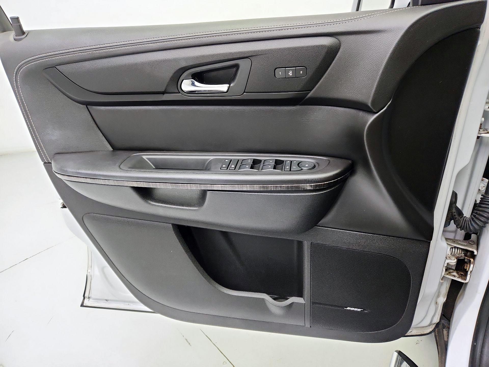 Thumbnail: 2017 GMC Acadia - 12