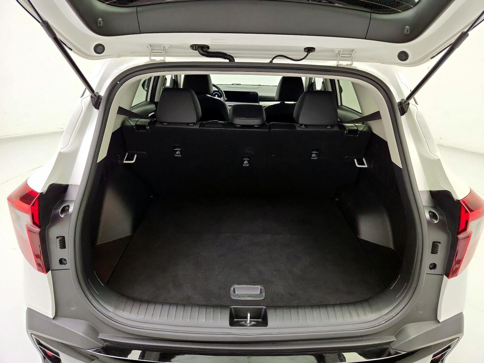 2024 Kia Seltos S - Photo 22