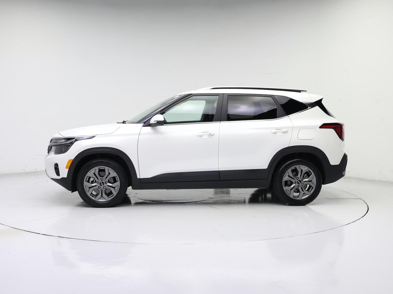 2024 Kia Seltos S - Photo 4