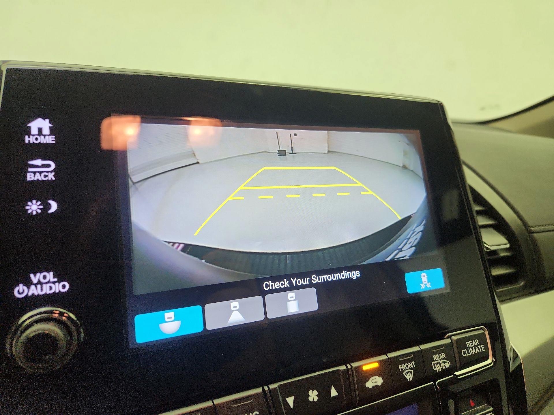 Thumbnail: 2018 Honda Odyssey - 13