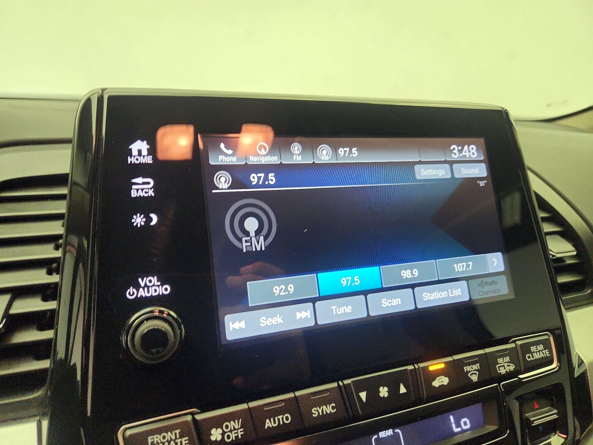 Thumbnail: 2018 Honda Odyssey - 14