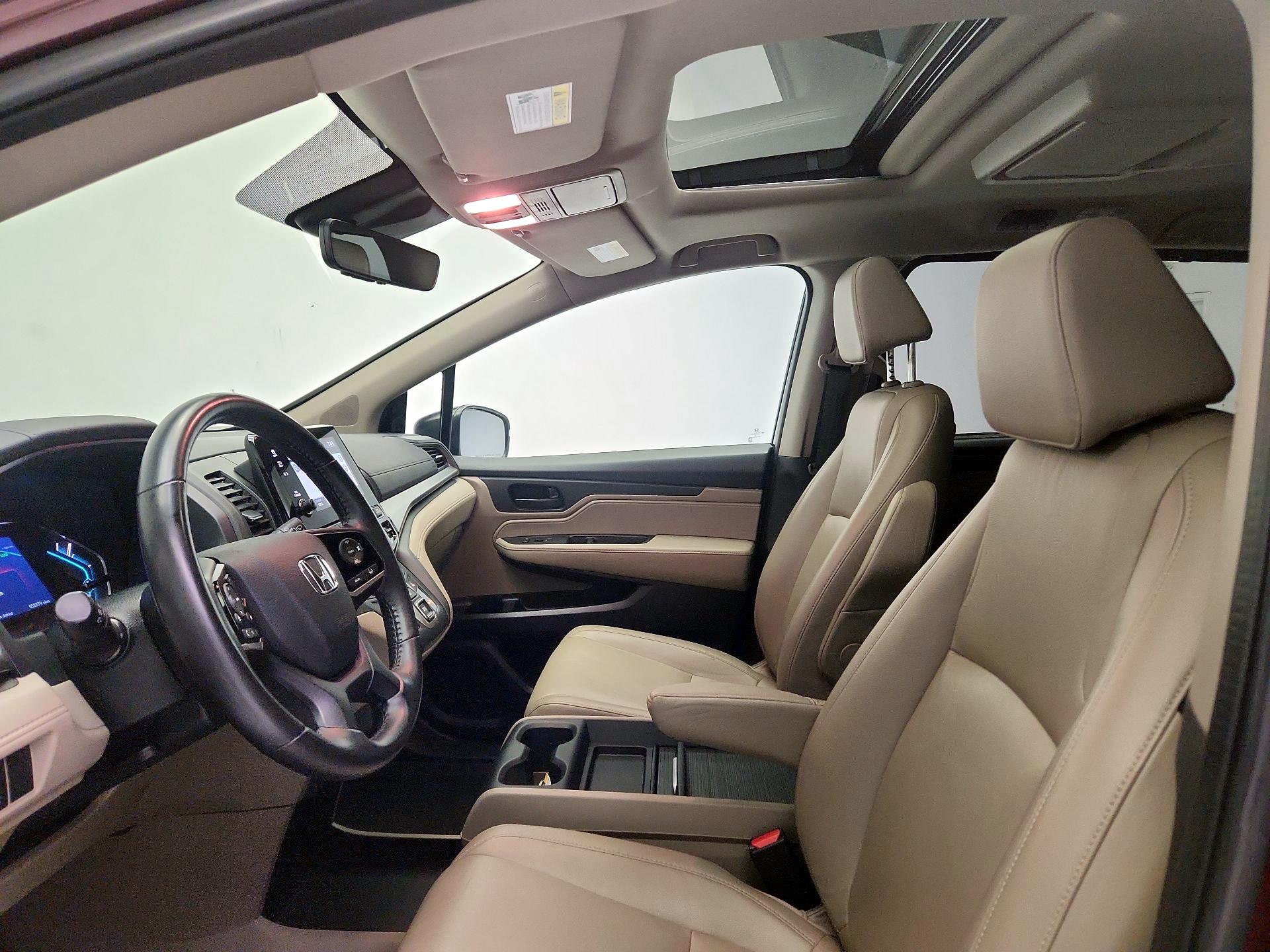 Thumbnail: 2018 Honda Odyssey - 18