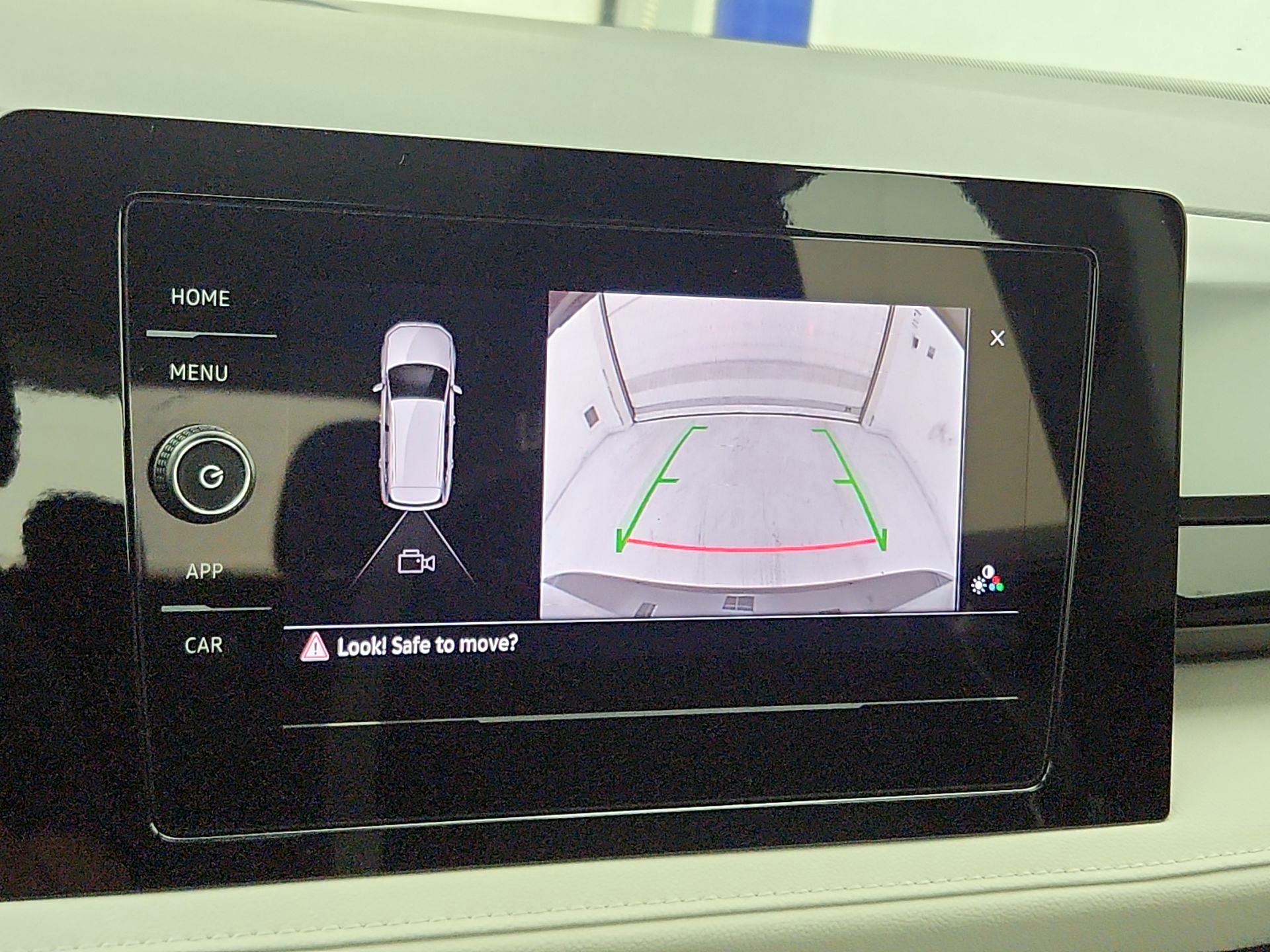 Thumbnail: 2025 Volkswagen Taos - 14