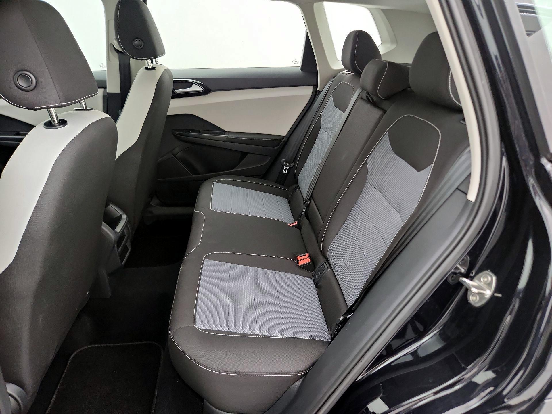 Thumbnail: 2025 Volkswagen Taos - 19