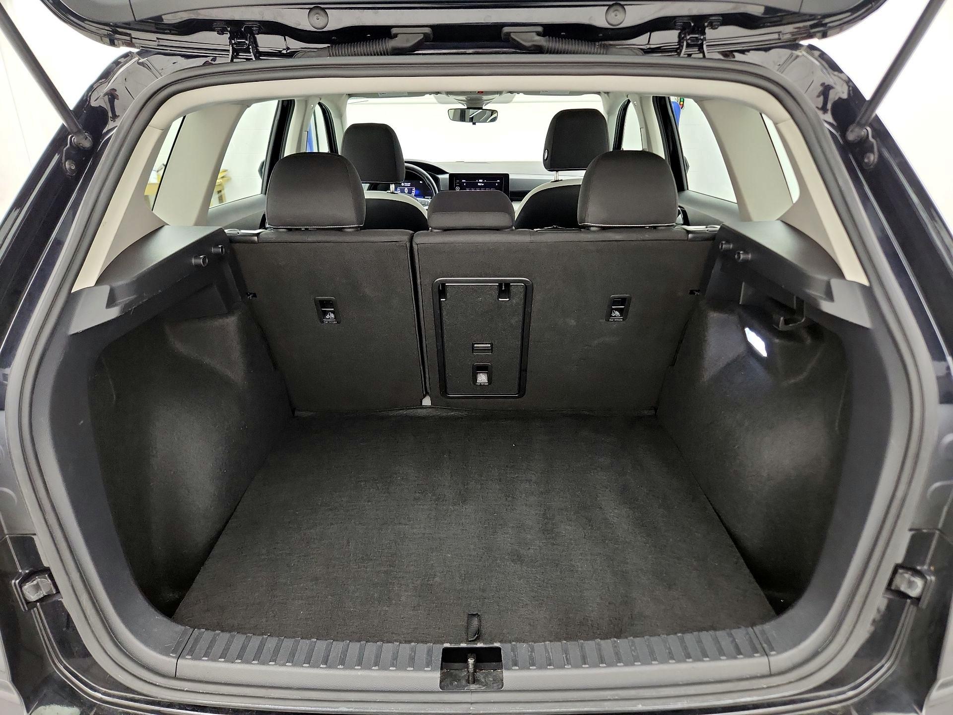 Thumbnail: 2025 Volkswagen Taos - 20