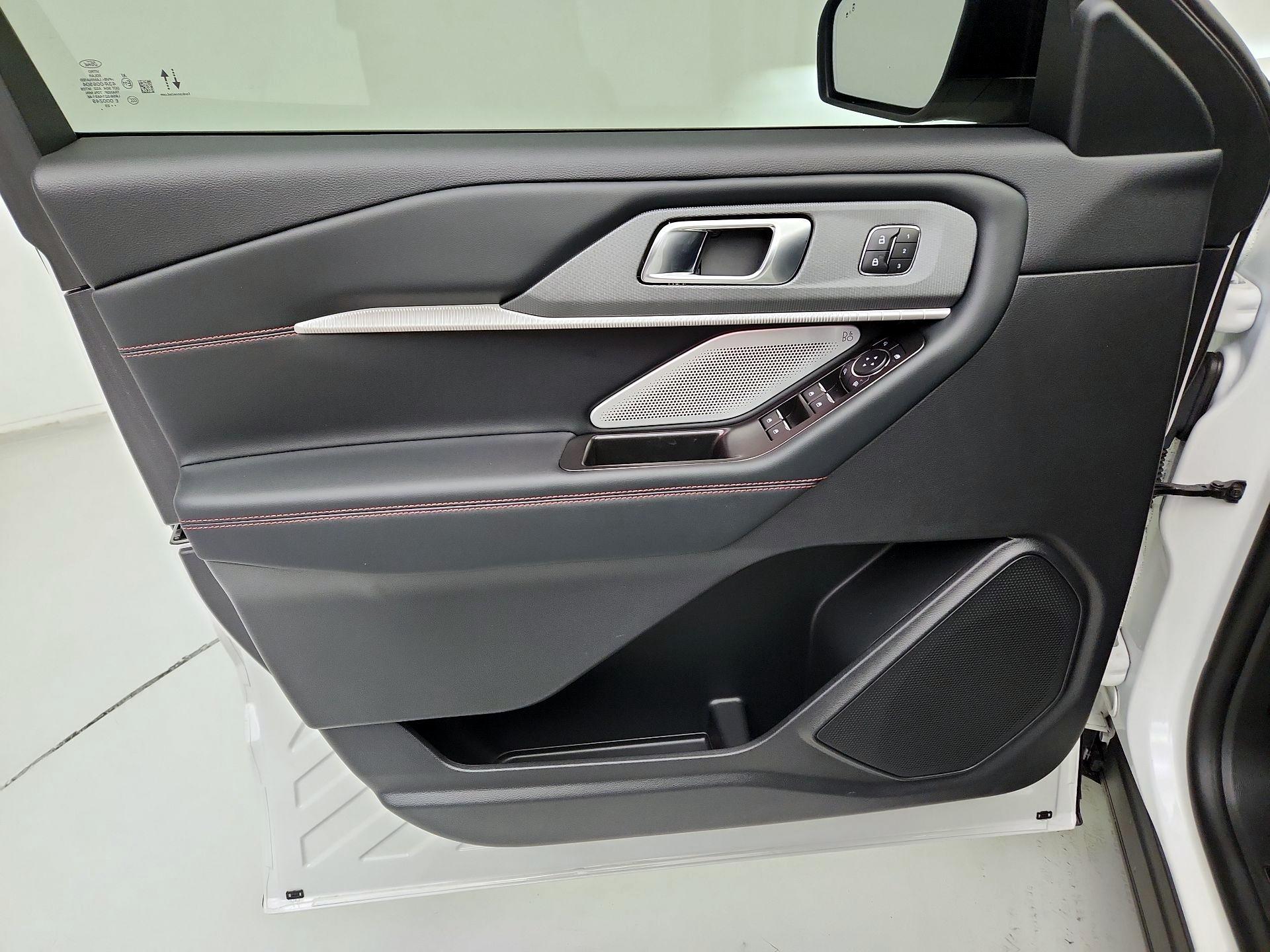 Thumbnail: 2025 Ford Explorer - 12