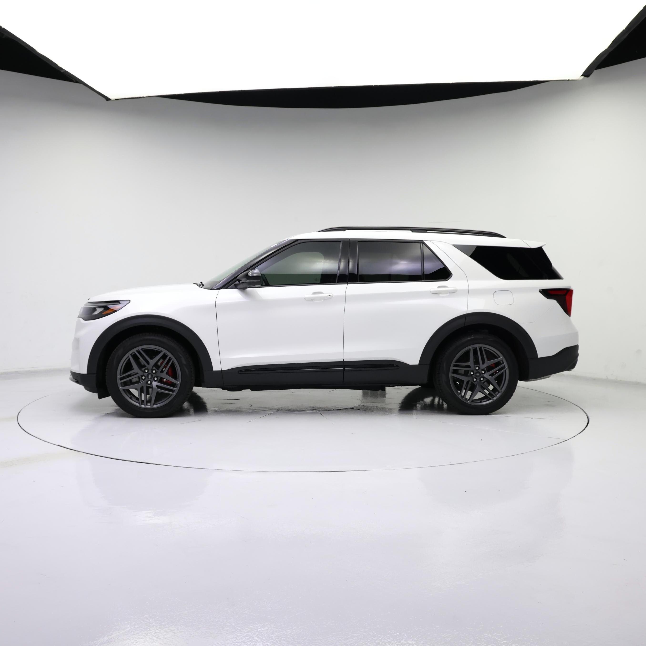 Thumbnail: 2025 Ford Explorer - 3