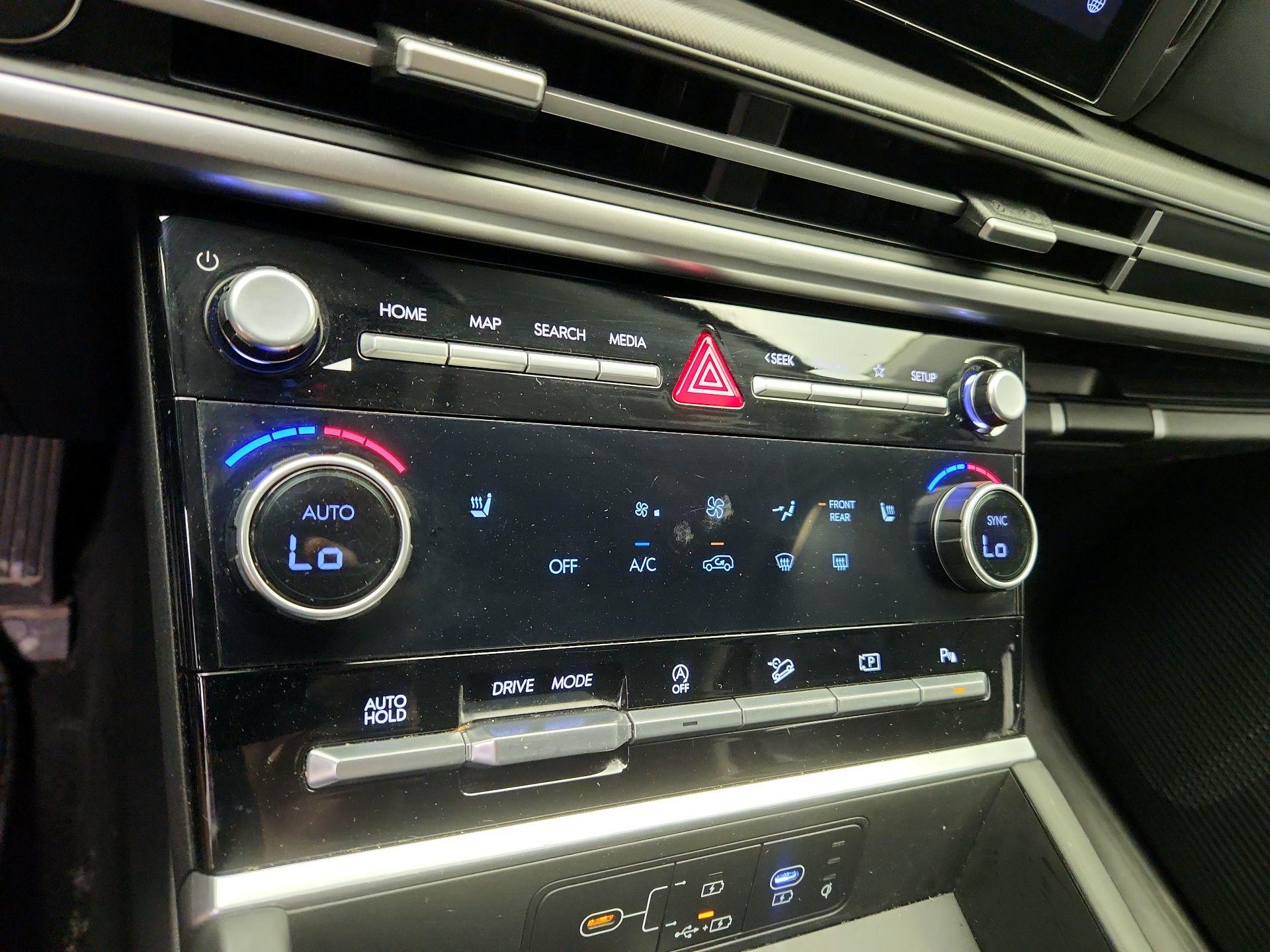 Thumbnail: 2025 Hyundai Santa Fe - 16