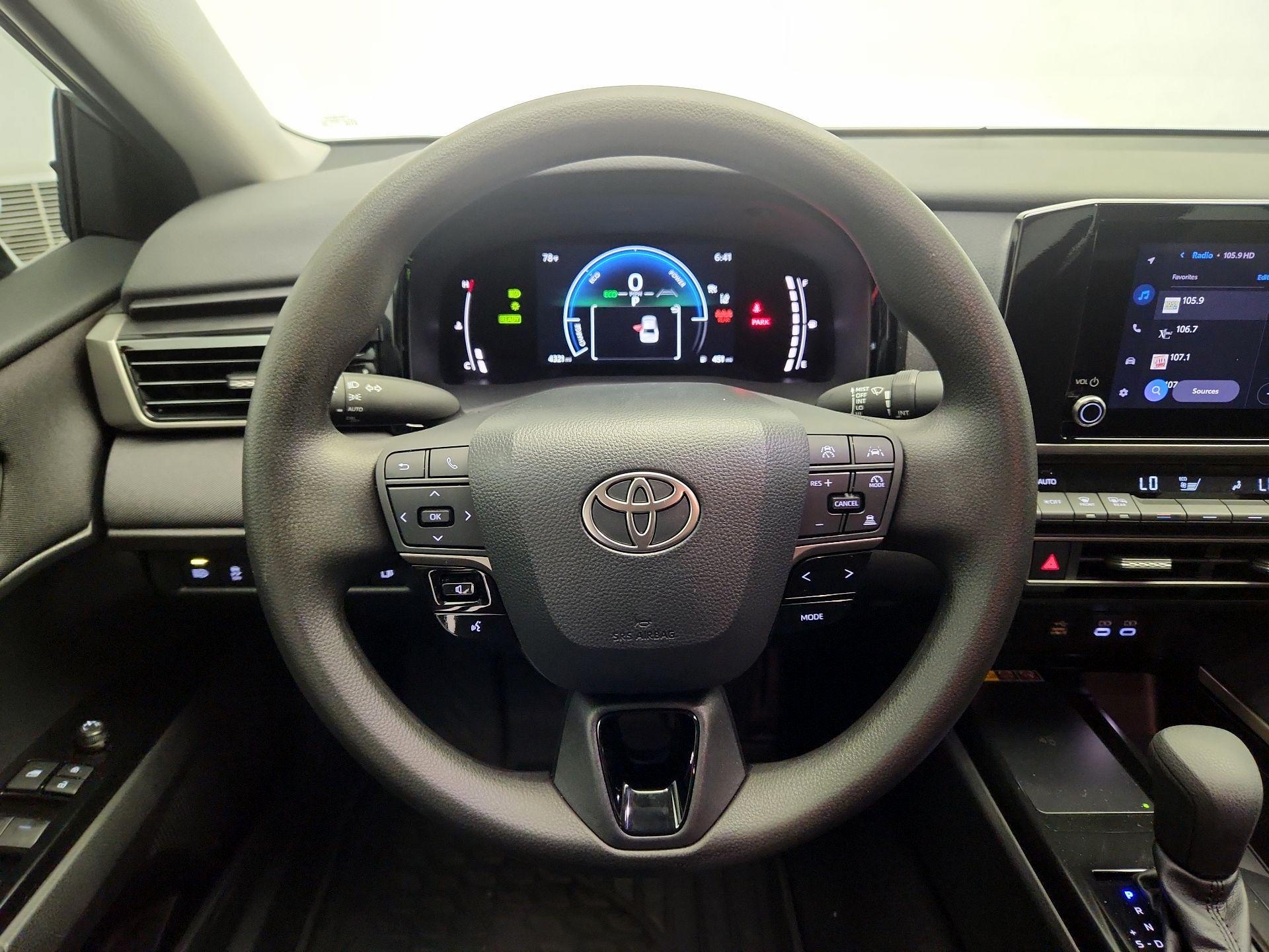 Thumbnail: 2025 Toyota Camry - 10