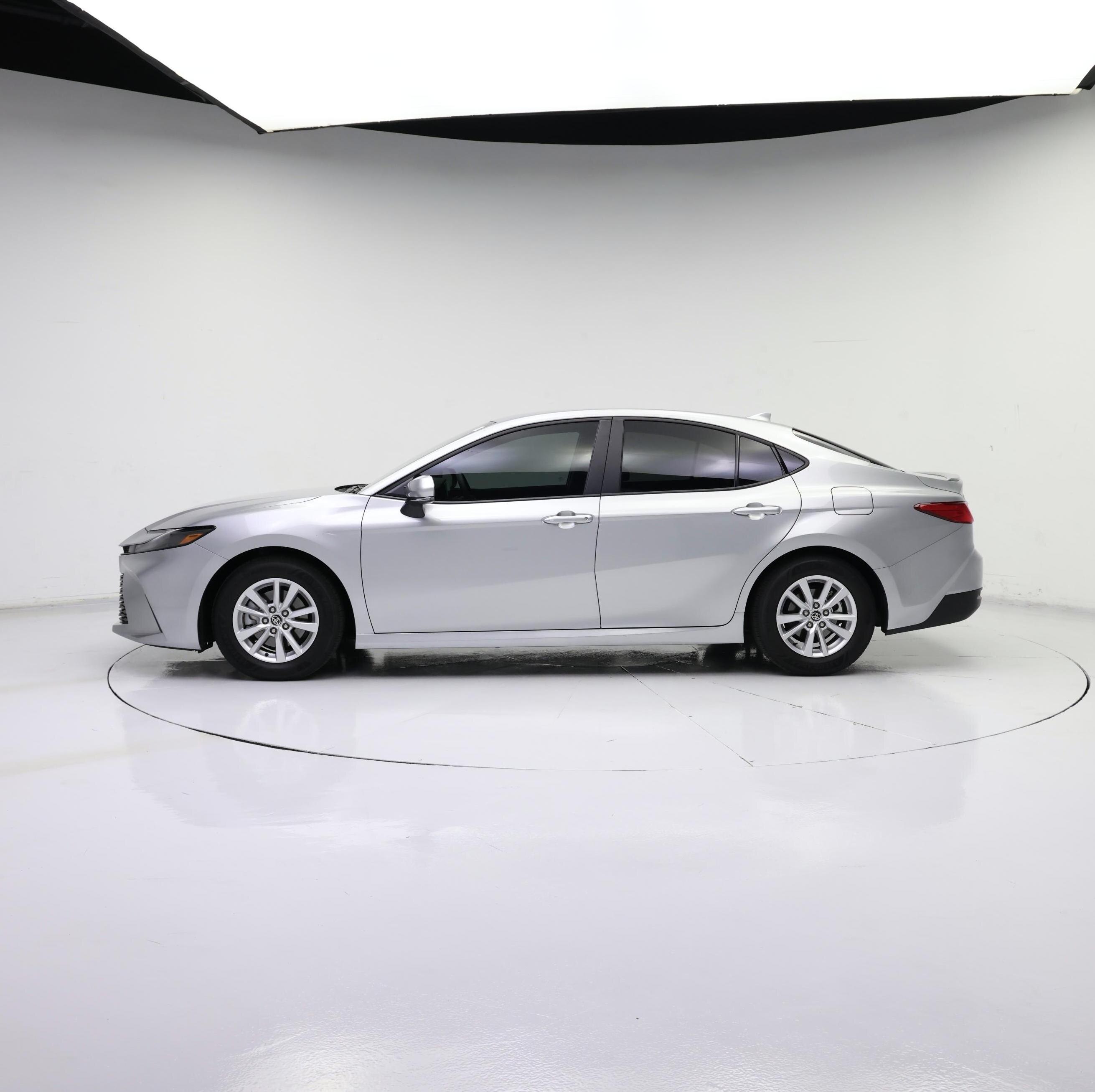 Thumbnail: 2025 Toyota Camry - 3