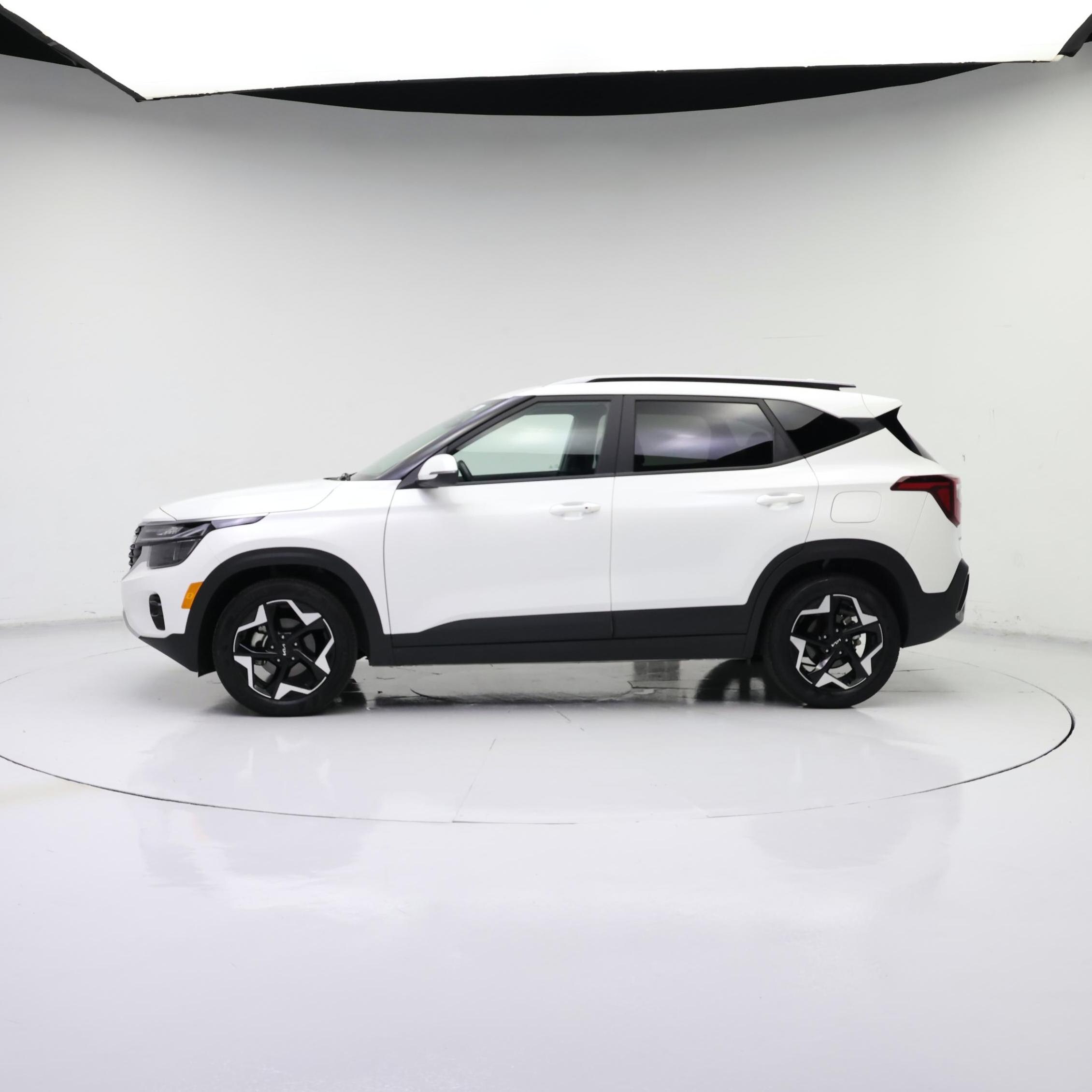 Thumbnail: 2025 Kia Seltos - 3