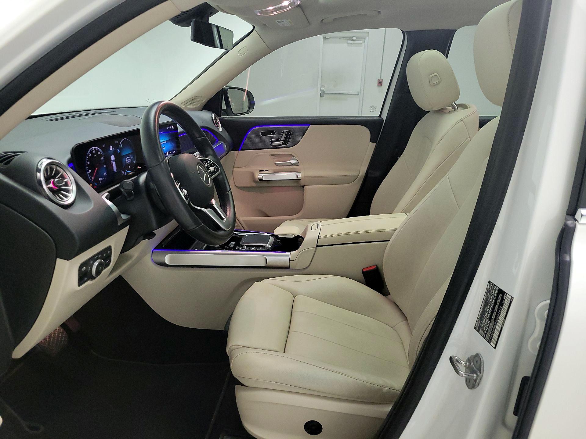 Thumbnail: 2022 Mercedes-Benz GLB - 11