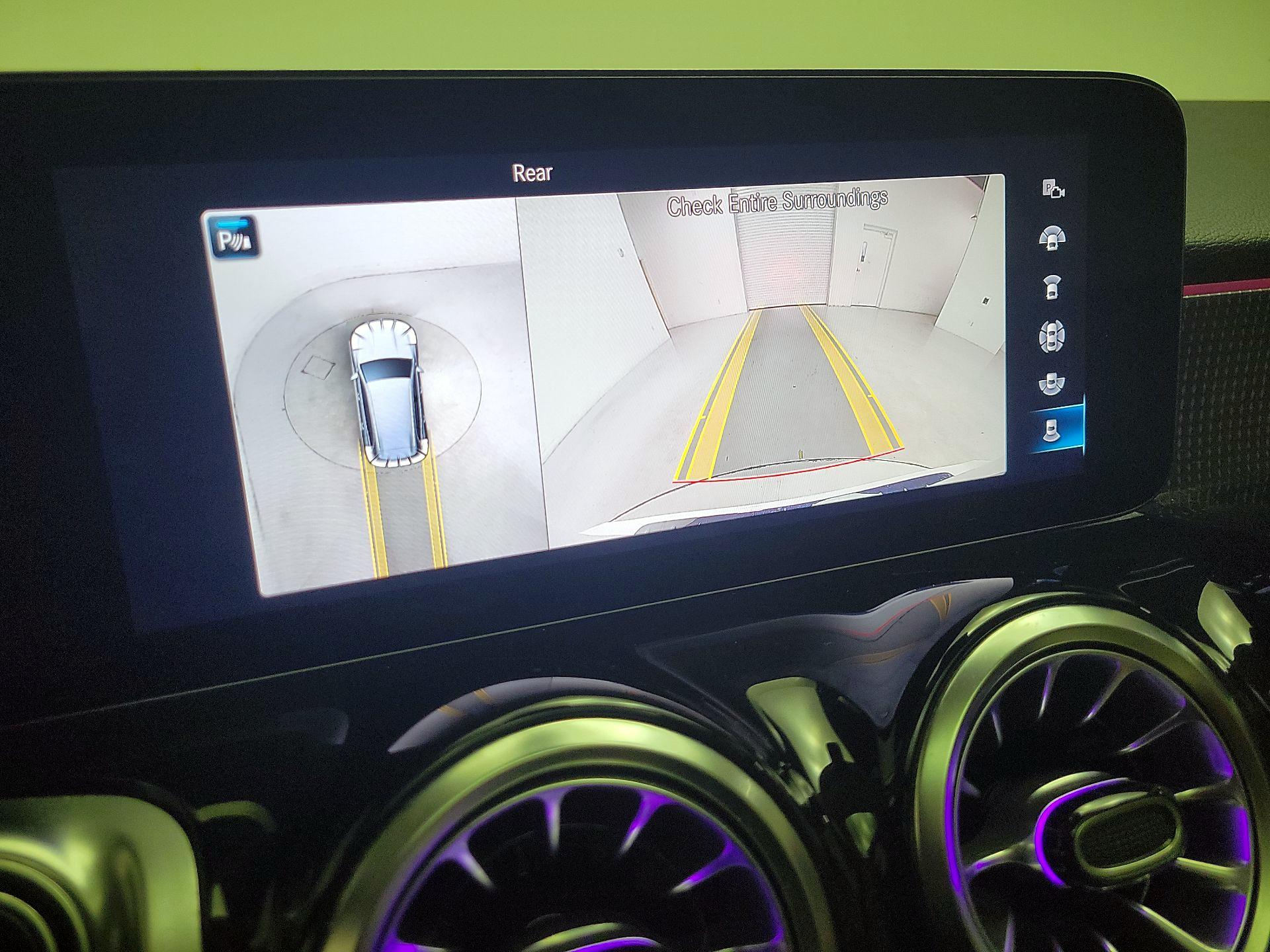 Thumbnail: 2022 Mercedes-Benz GLB - 14