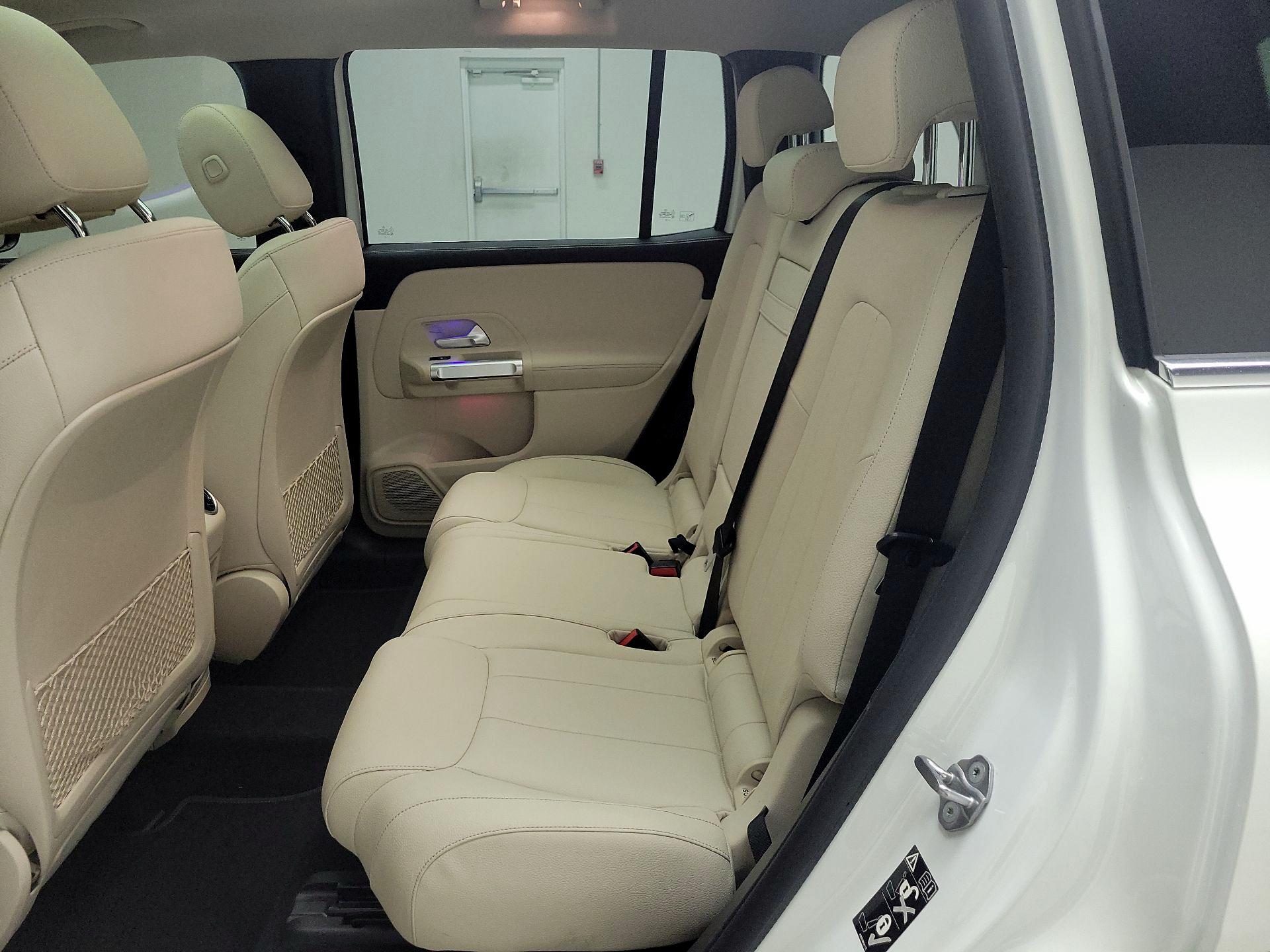 Thumbnail: 2022 Mercedes-Benz GLB - 20