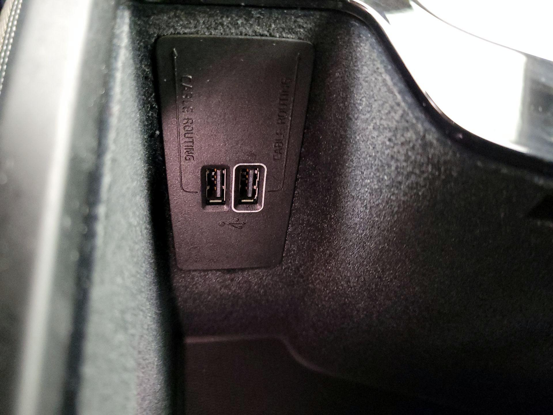 Thumbnail: 2020 Volvo V60 - 19