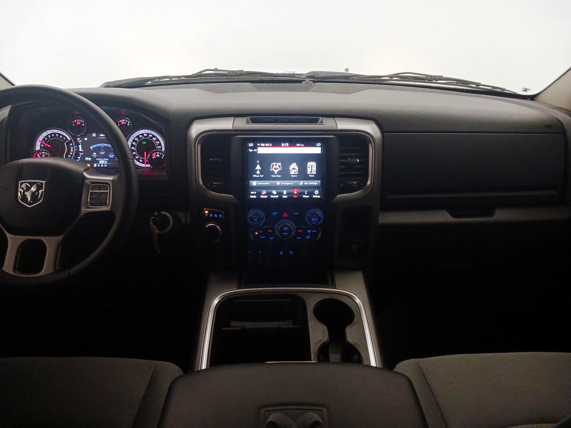 Thumbnail: 2022 RAM 1500 Classic - 9