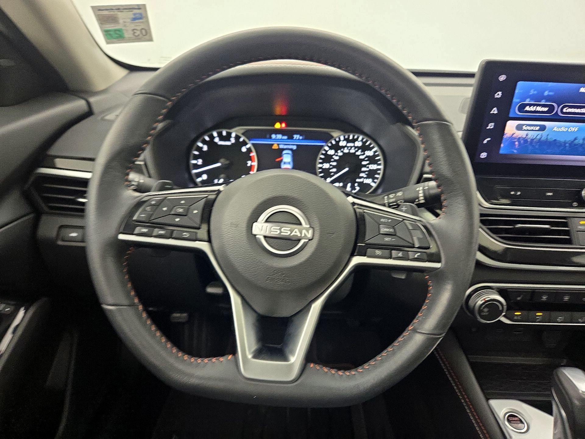 Thumbnail: 2023 Nissan Altima - 10