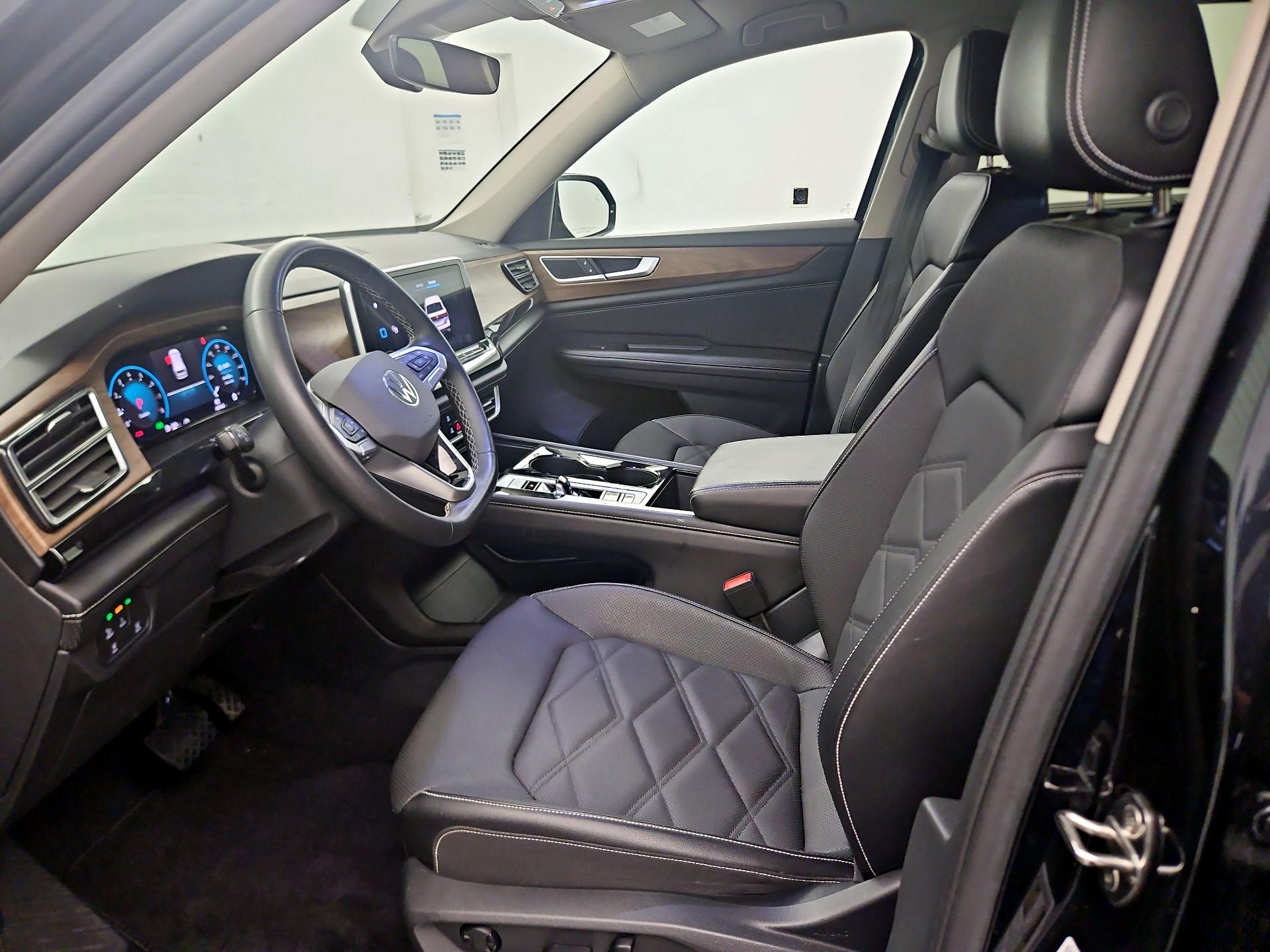 Thumbnail: 2024 Volkswagen Atlas - 11