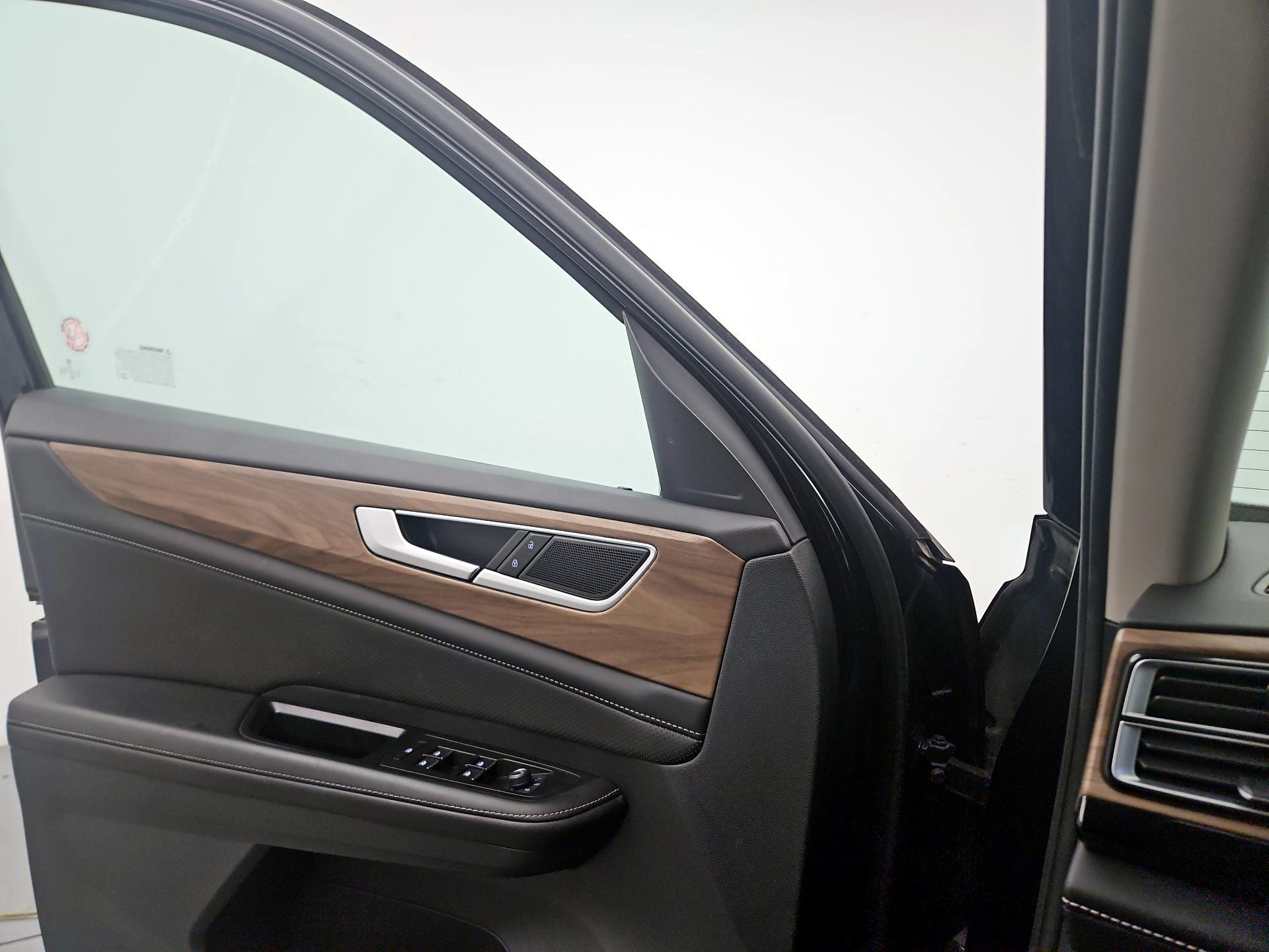 Thumbnail: 2024 Volkswagen Atlas - 12