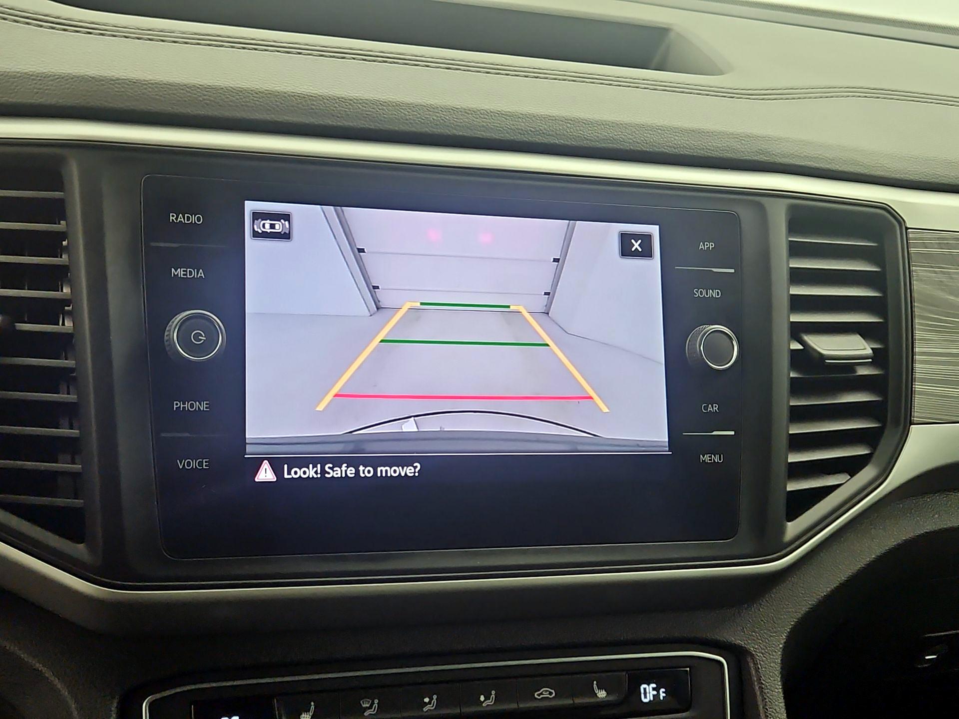 Thumbnail: 2021 Volkswagen Atlas - 14