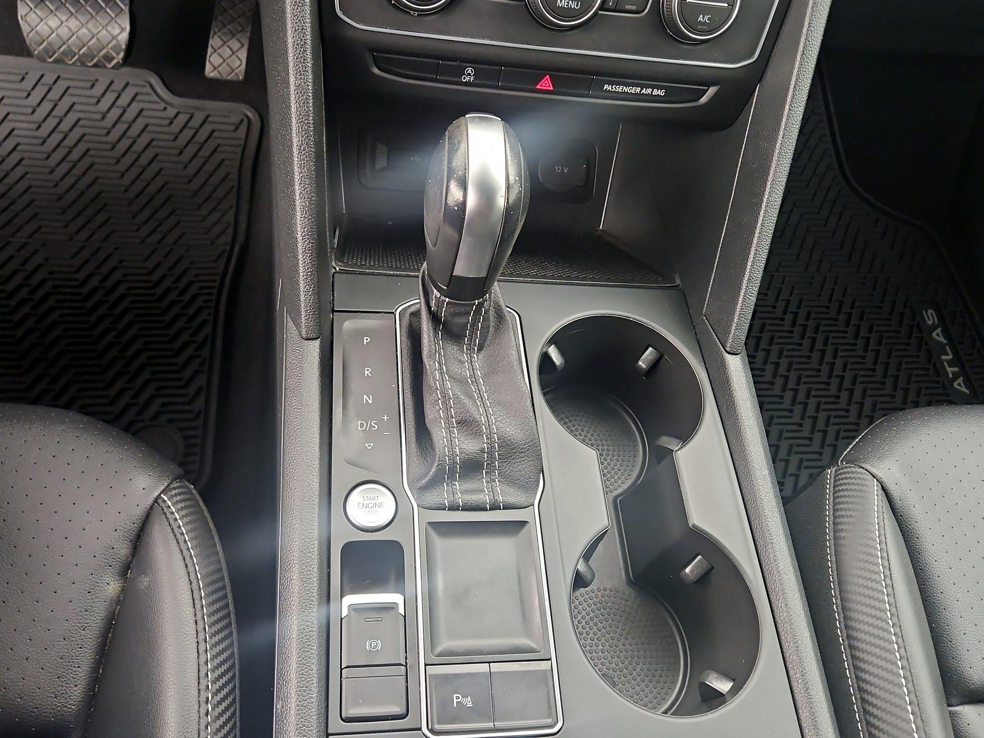 Thumbnail: 2021 Volkswagen Atlas - 17