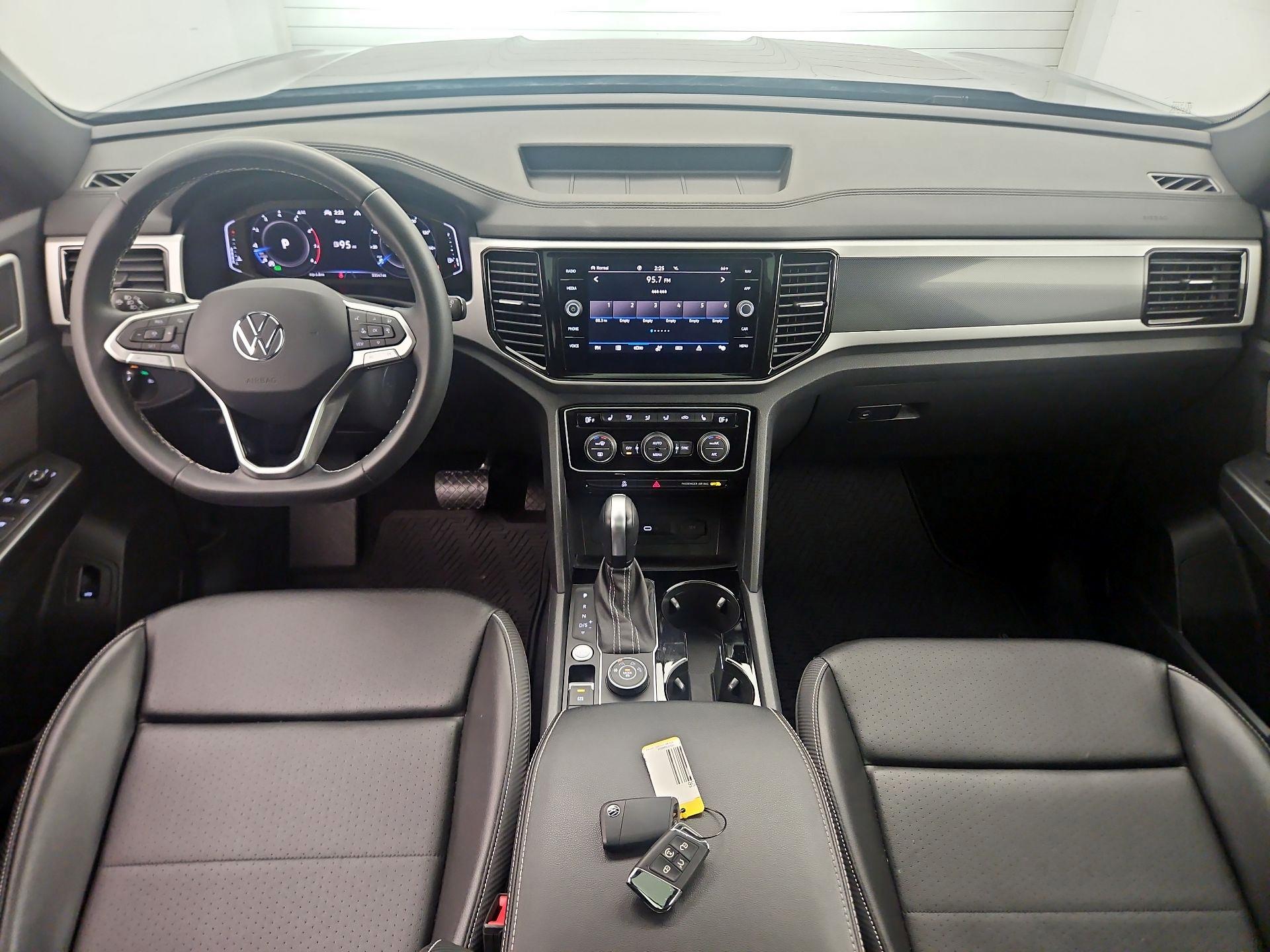 Thumbnail: 2023 Volkswagen Atlas - 9