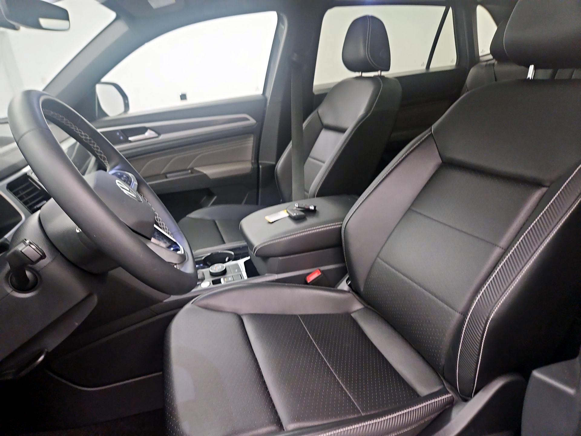 Thumbnail: 2023 Volkswagen Atlas - 11