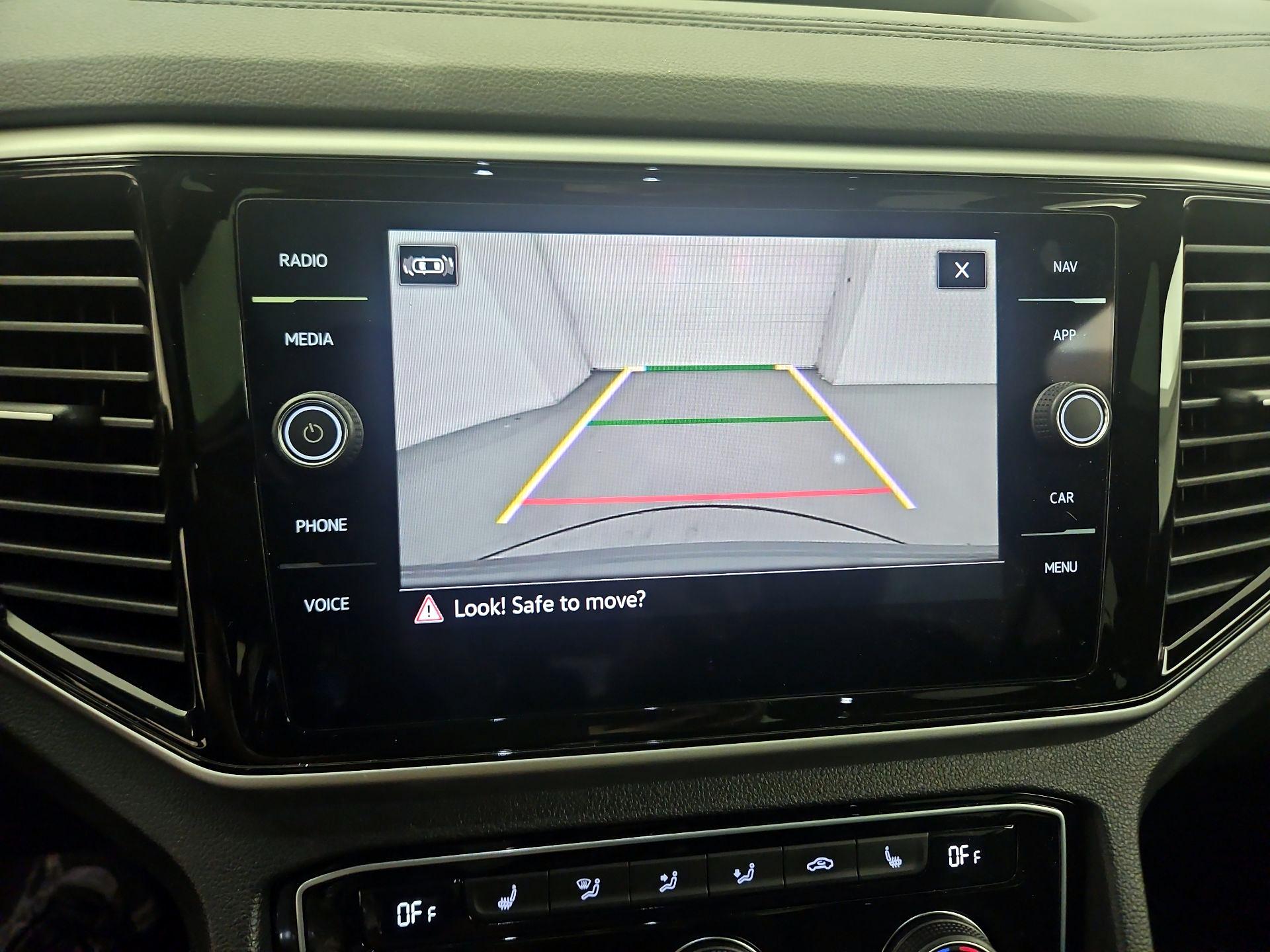 Thumbnail: 2023 Volkswagen Atlas - 14