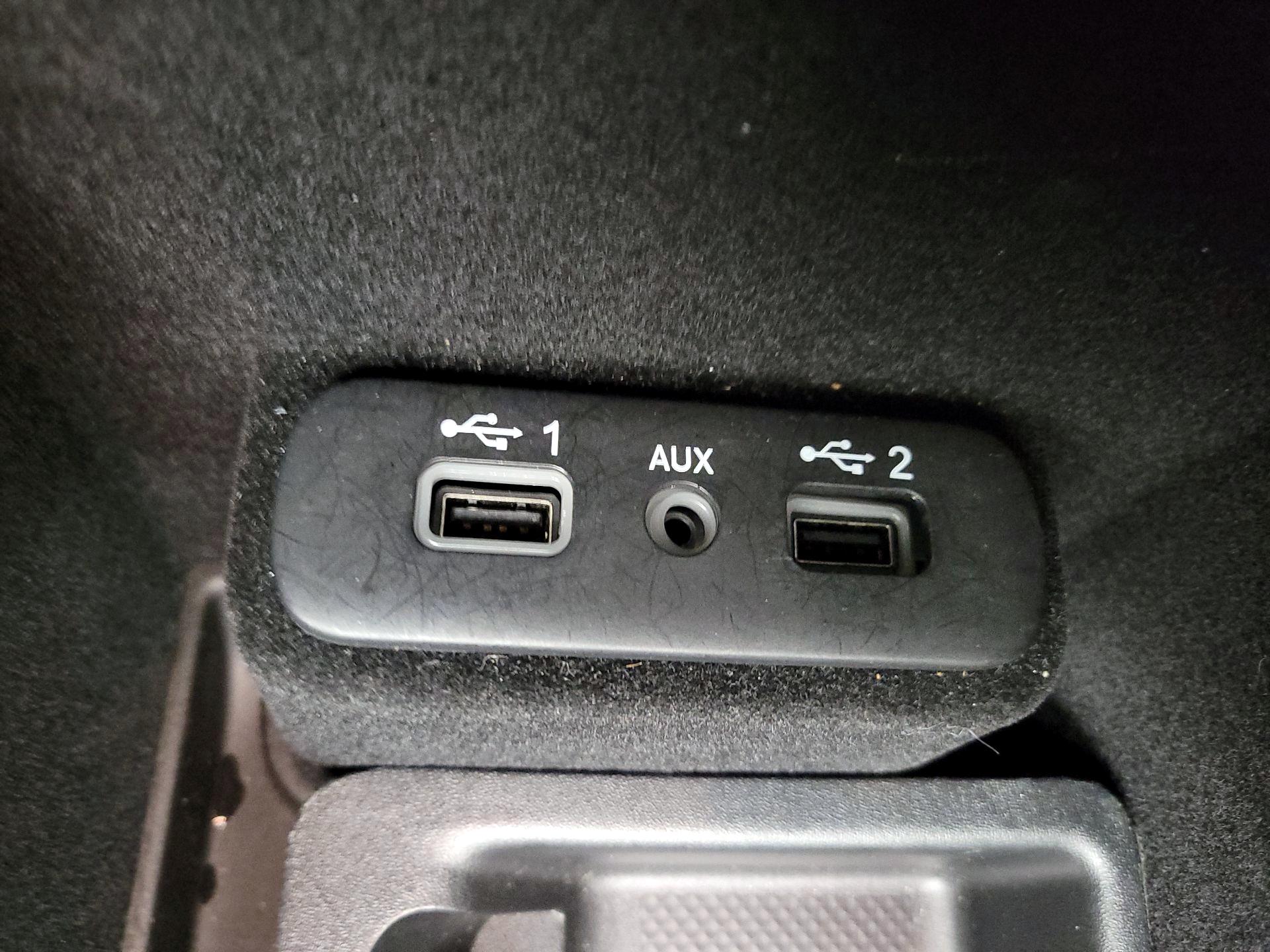 Thumbnail: 2022 Dodge Charger - 18