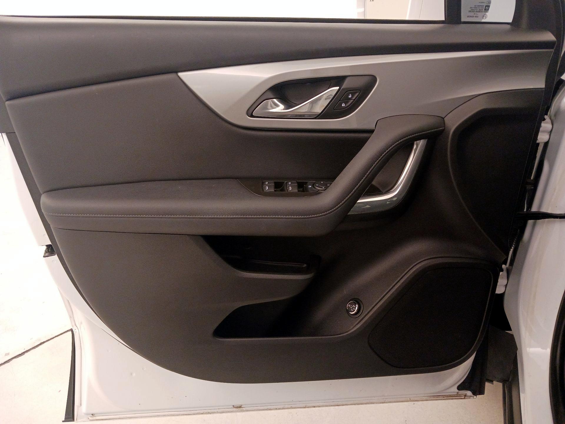 Thumbnail: 2020 Chevrolet Blazer - 12