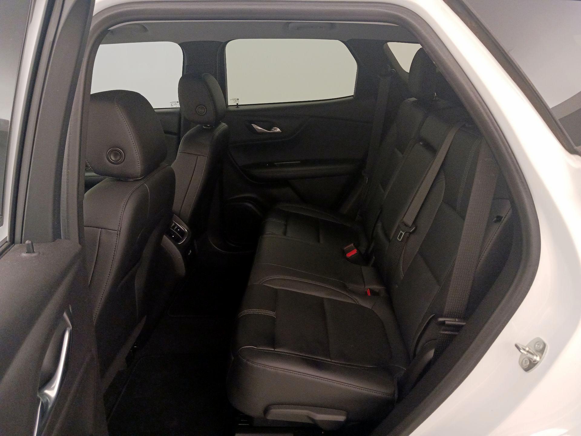 Thumbnail: 2020 Chevrolet Blazer - 19