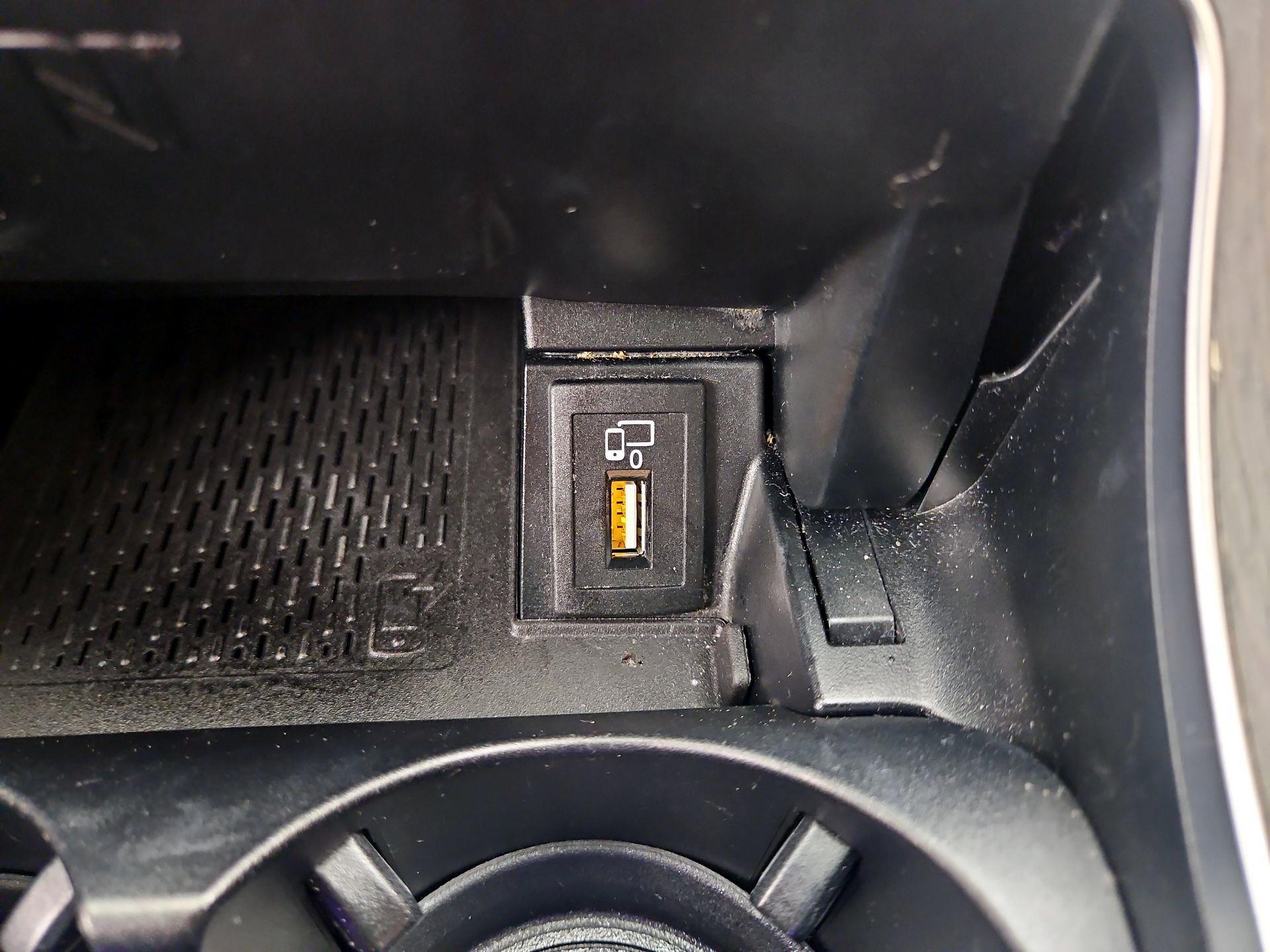 Thumbnail: 2021 Mercedes-Benz C-Class - 18