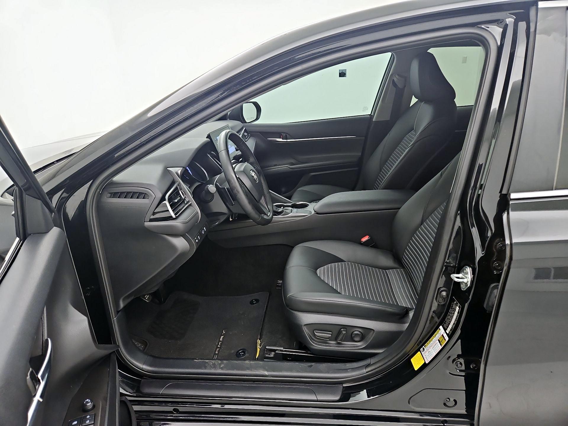 Thumbnail: 2023 Toyota Camry - 11