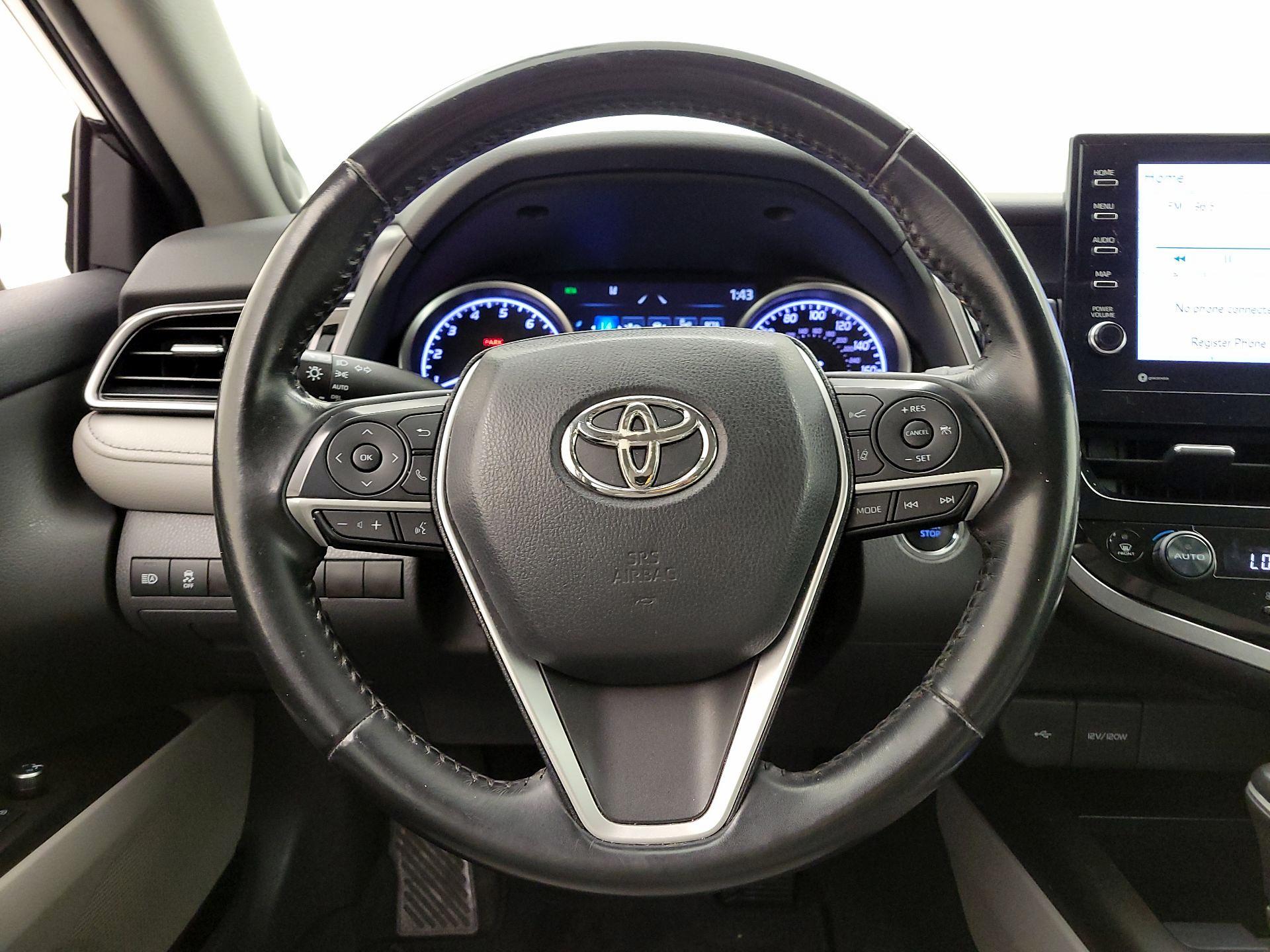 Thumbnail: 2021 Toyota Camry - 10