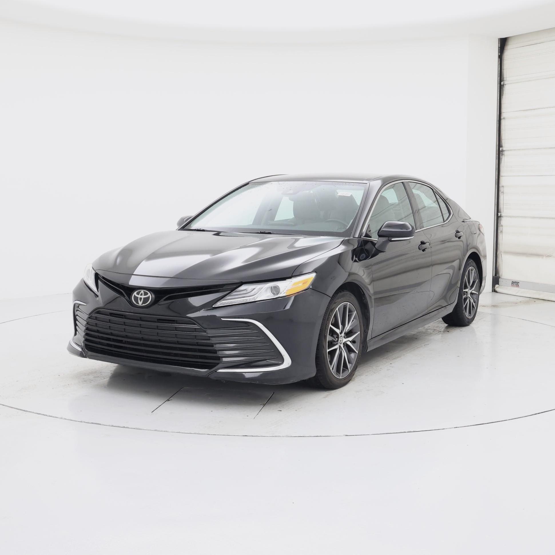 Thumbnail: 2021 Toyota Camry - 4