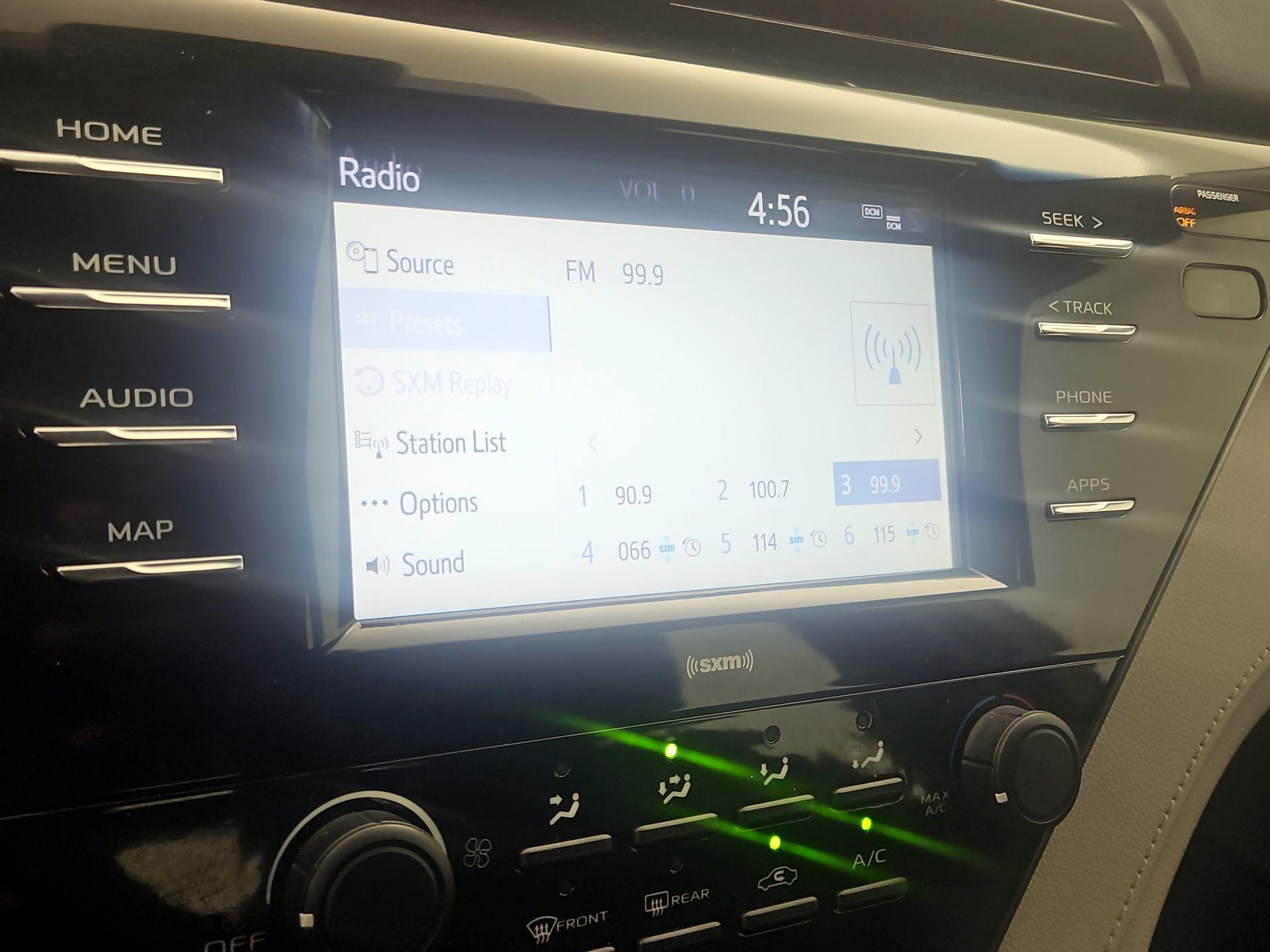 Thumbnail: 2020 Toyota Camry - 15