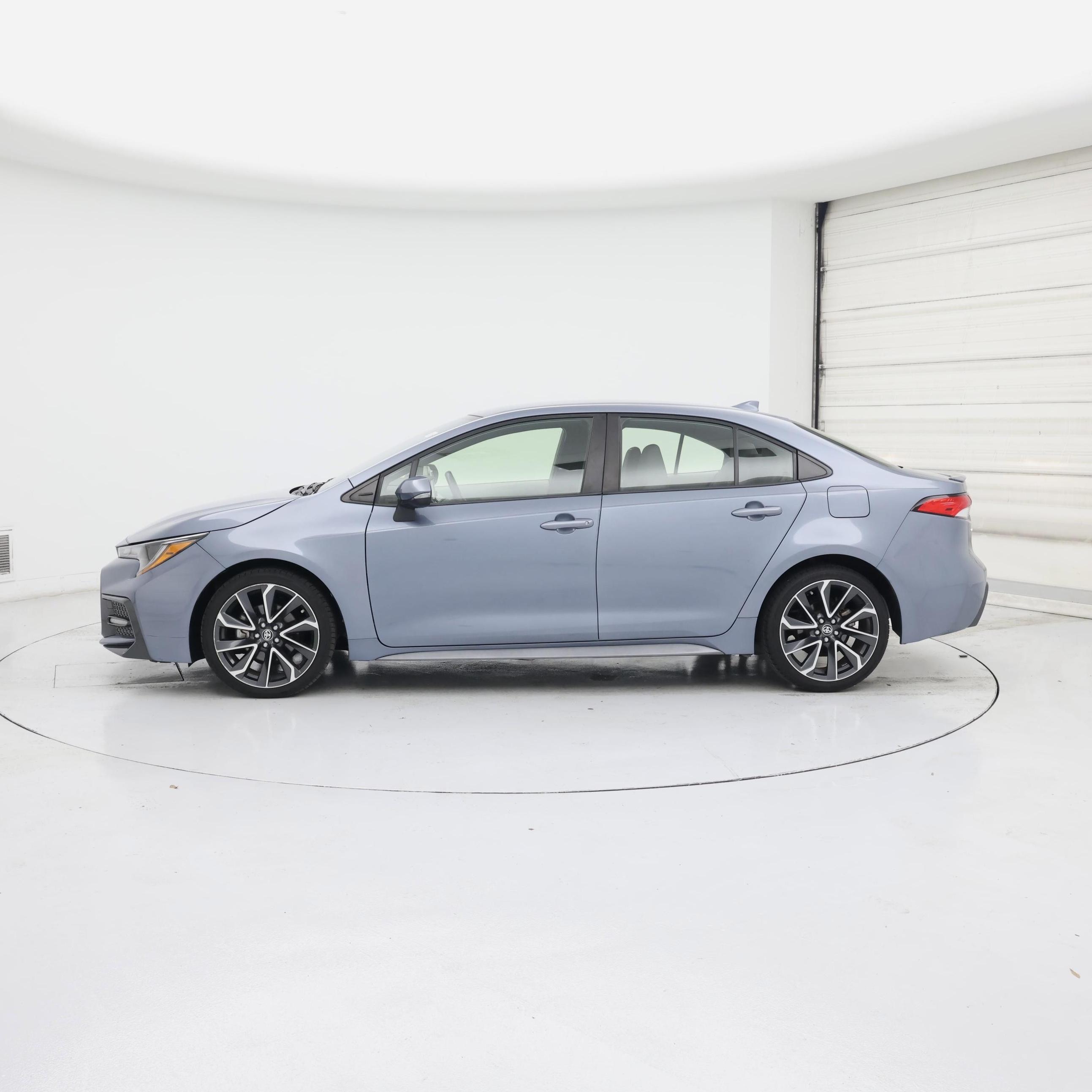 Thumbnail: 2021 Toyota Corolla - 3