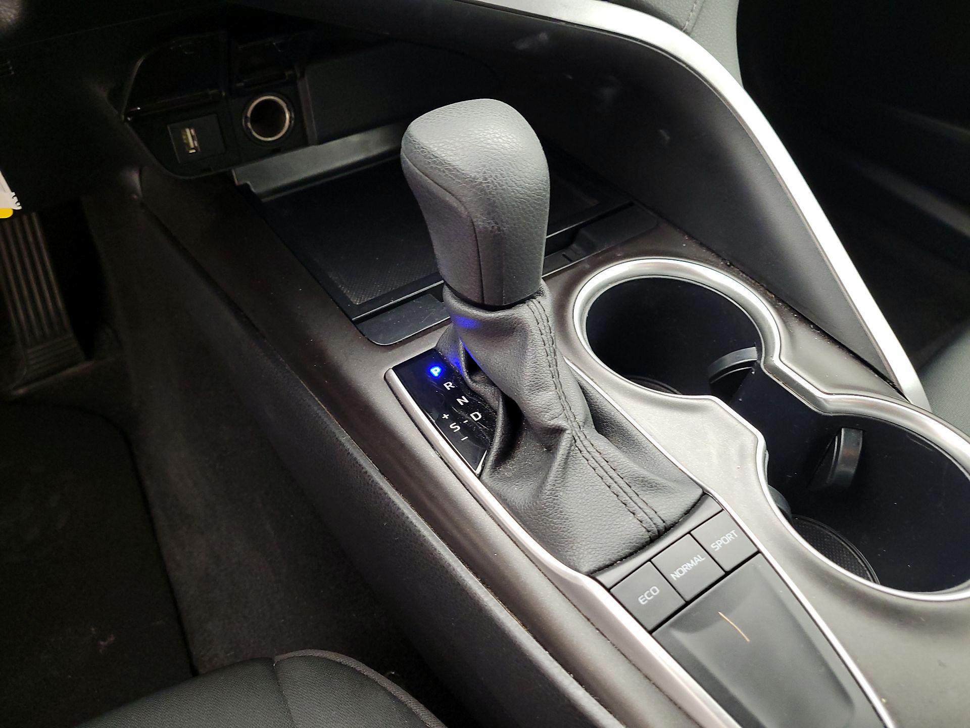 Thumbnail: 2024 Toyota Camry - 17