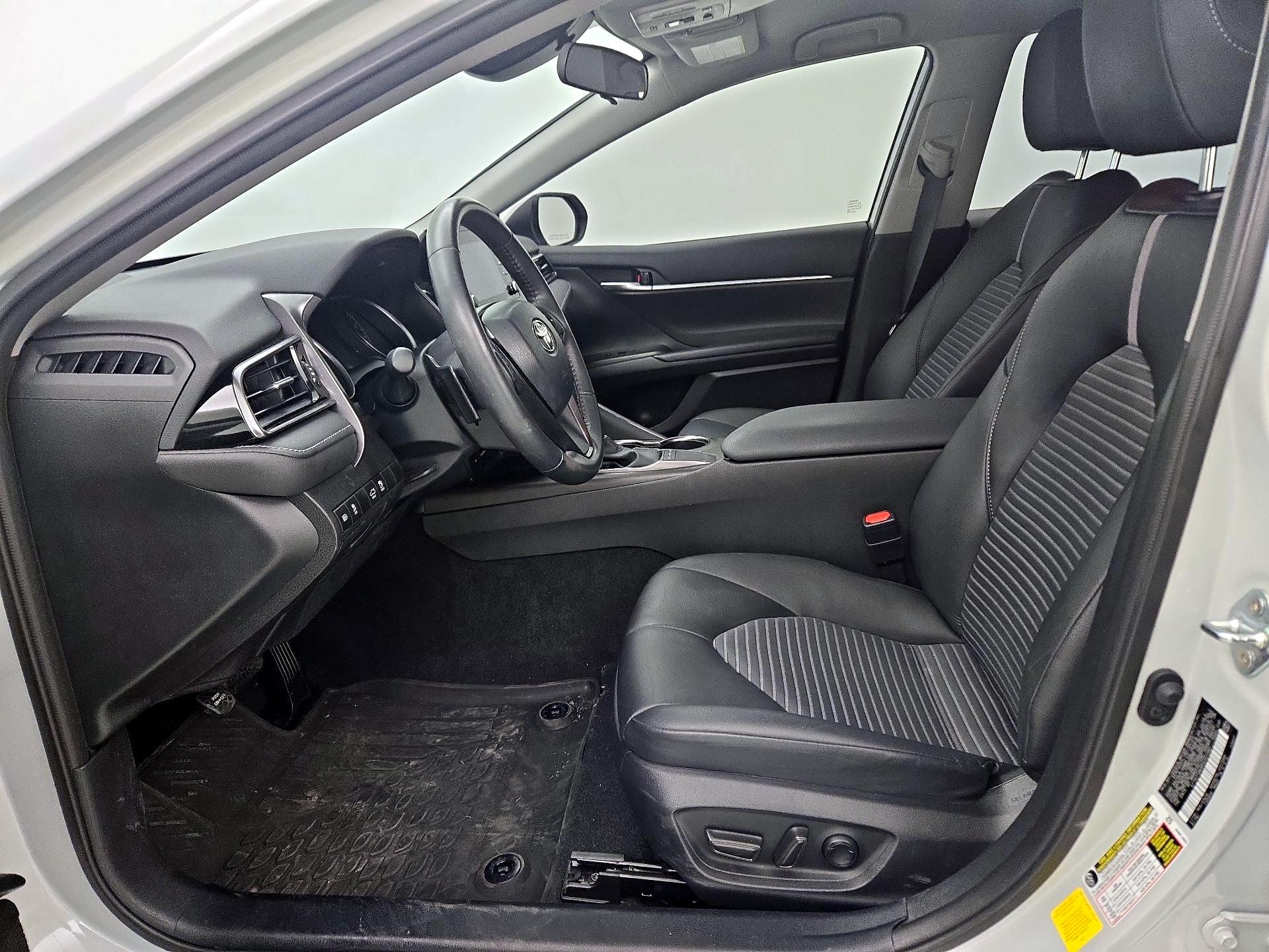 Thumbnail: 2023 Toyota Camry - 11