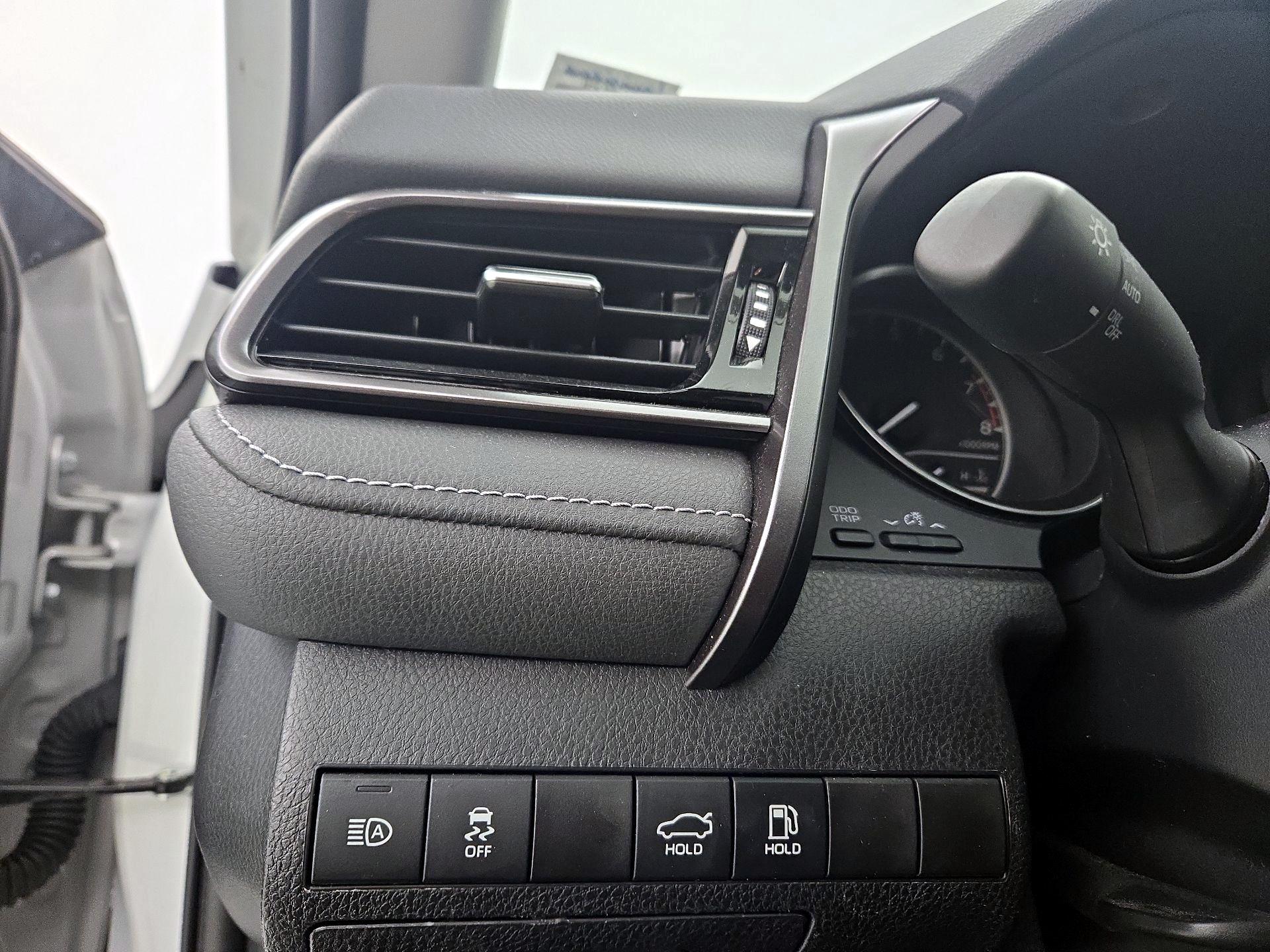 Thumbnail: 2023 Toyota Camry - 13